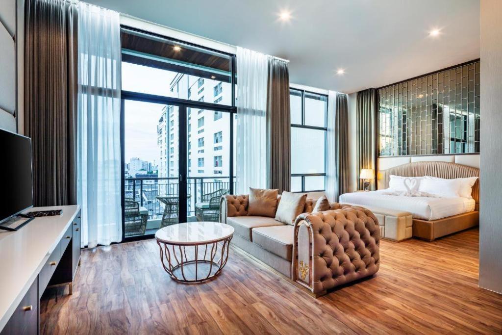 The Grand Sala Thai Hotel
