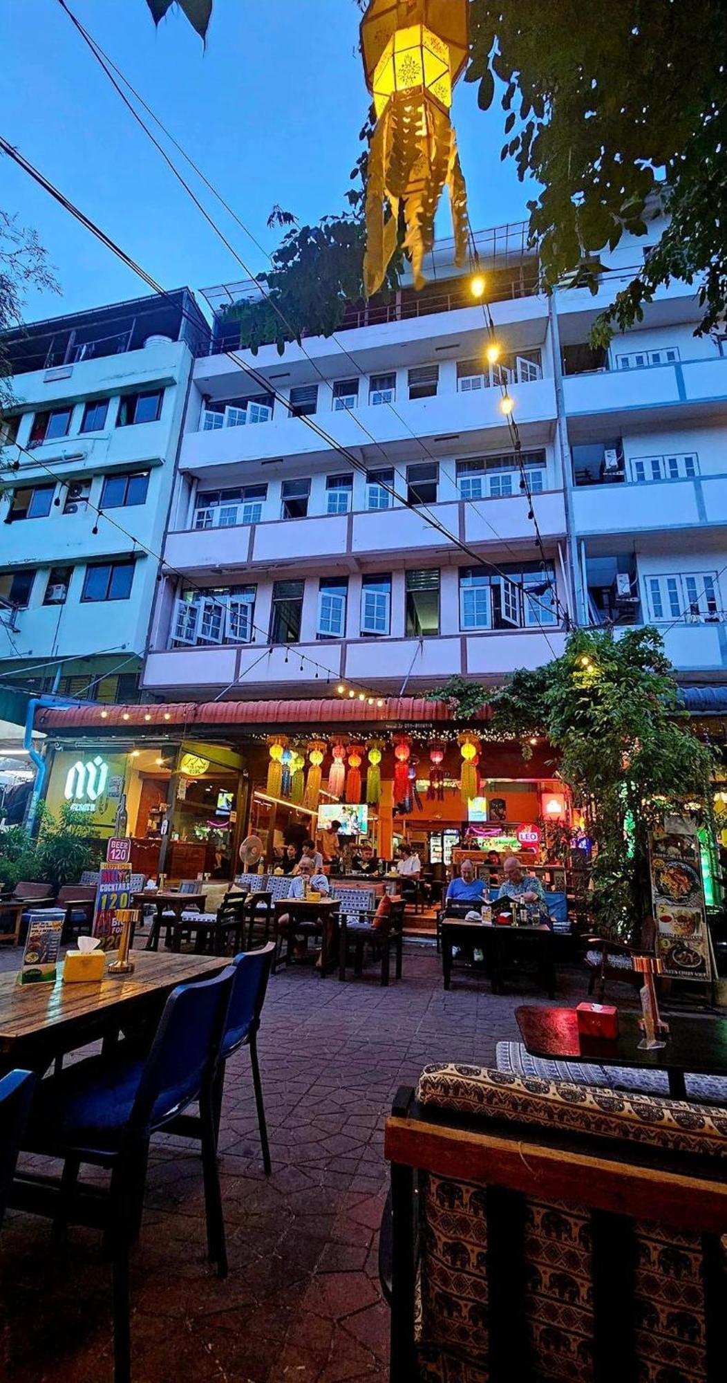 Merry V Guest house *