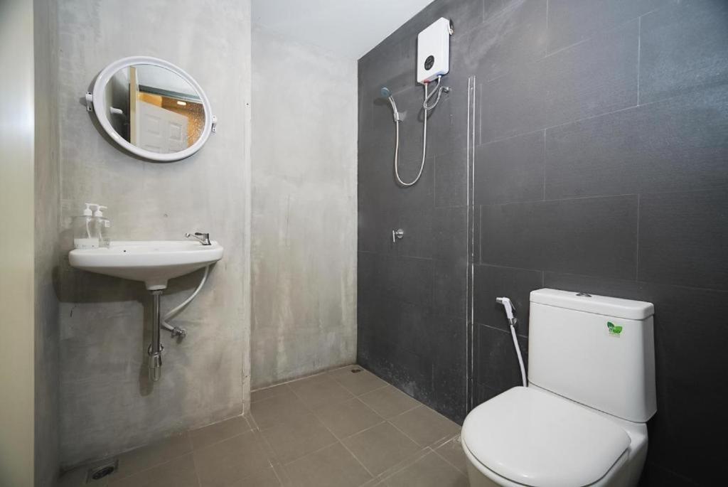 Apartment Z Go Bts St Louis Silom V โกอินน์ บีทีเอส เซนต์หลุยส์ สีลม 3 *