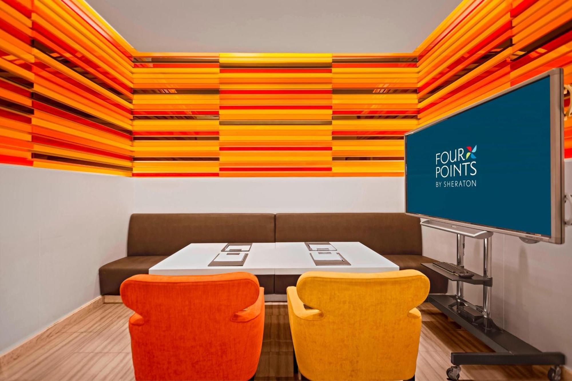 Four Points By Sheraton Bangkok, Sukhumvit 15 Hotel Banguecoque