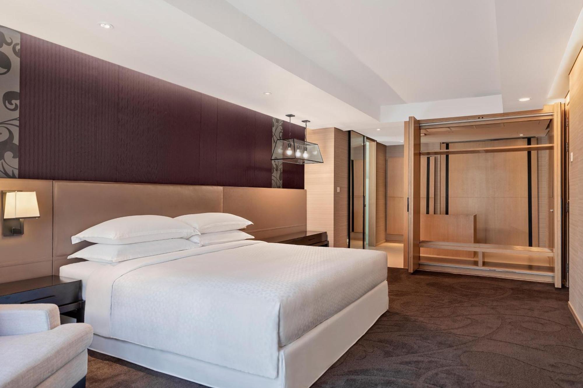 Hotel Four Points By Sheraton Bangkok, Sukhumvit 15 4*