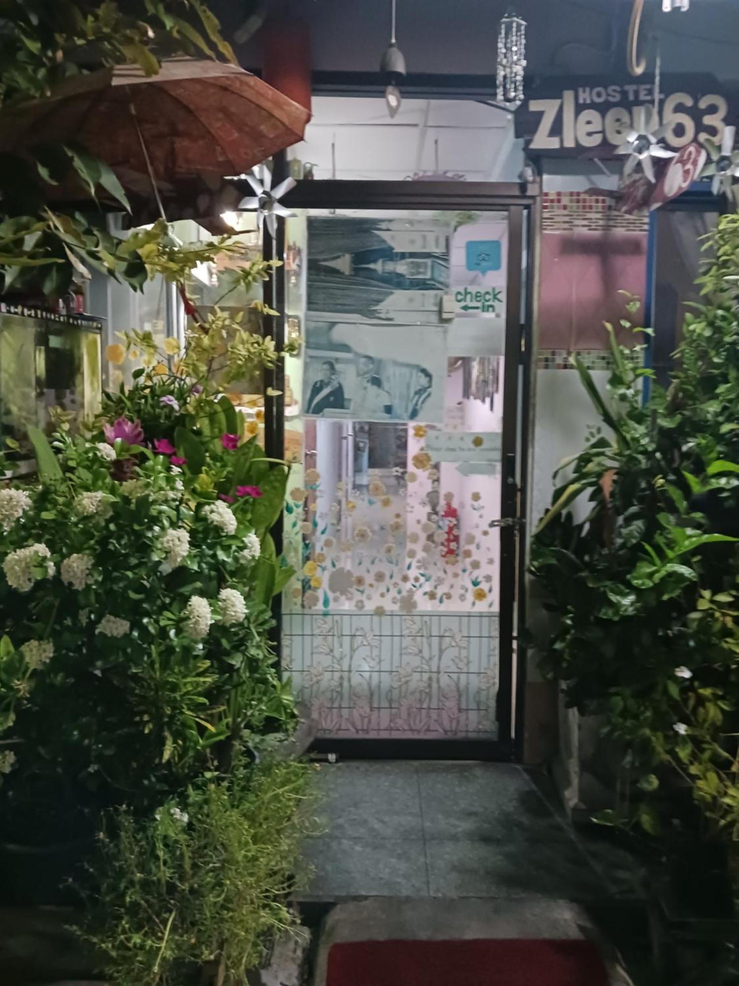 Zleep63 Hostel *
