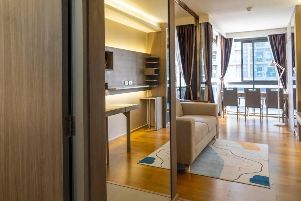 Apartment Luxury 1 Near Bts Thong Lor Bangkok