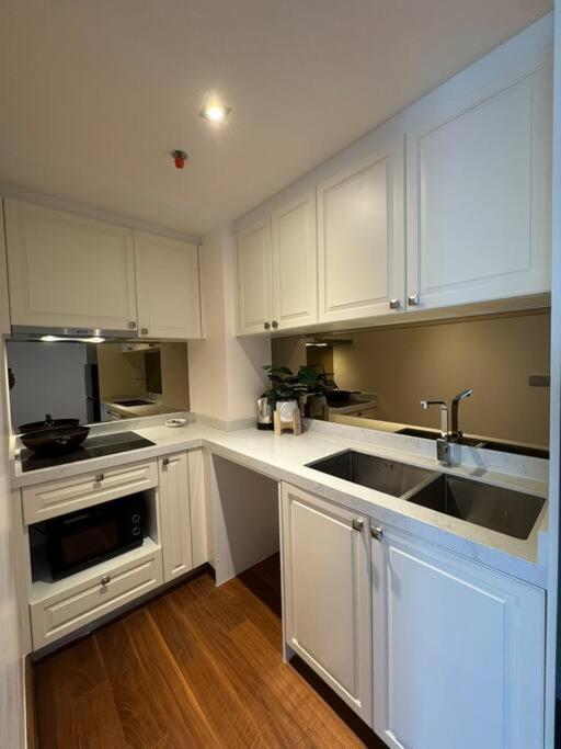 Luxury In Charoenkrung Near Asiatique *
