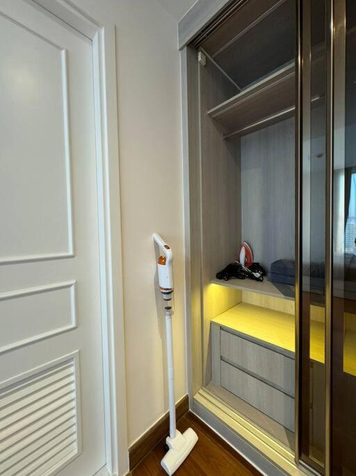 Luxury In Charoenkrung Near Asiatique *