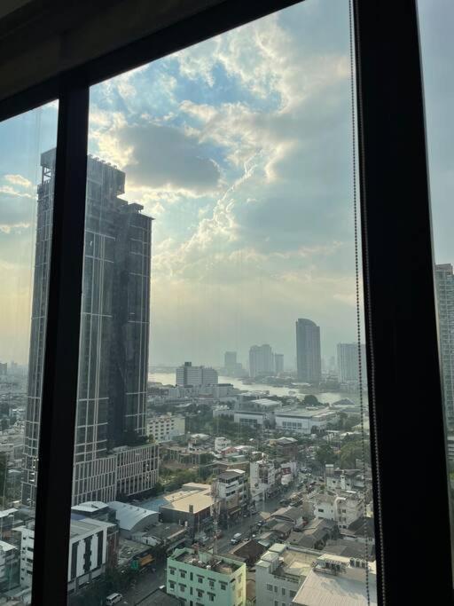 Apartment Luxury In Charoenkrung Near Asiatique