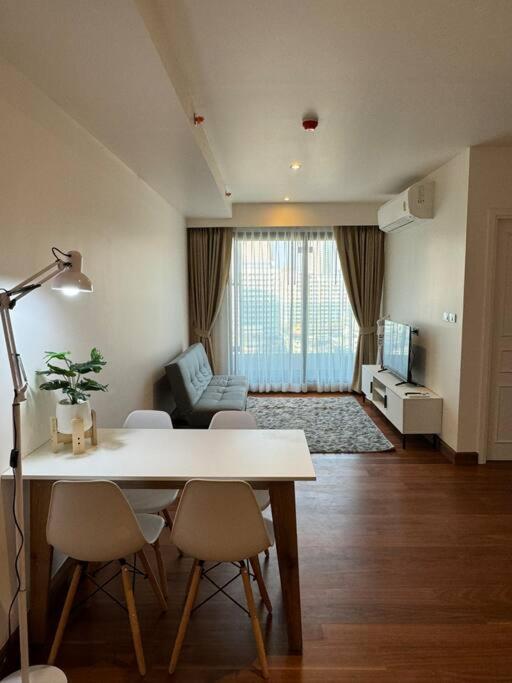 Apartment Luxury In Charoenkrung Near Asiatique