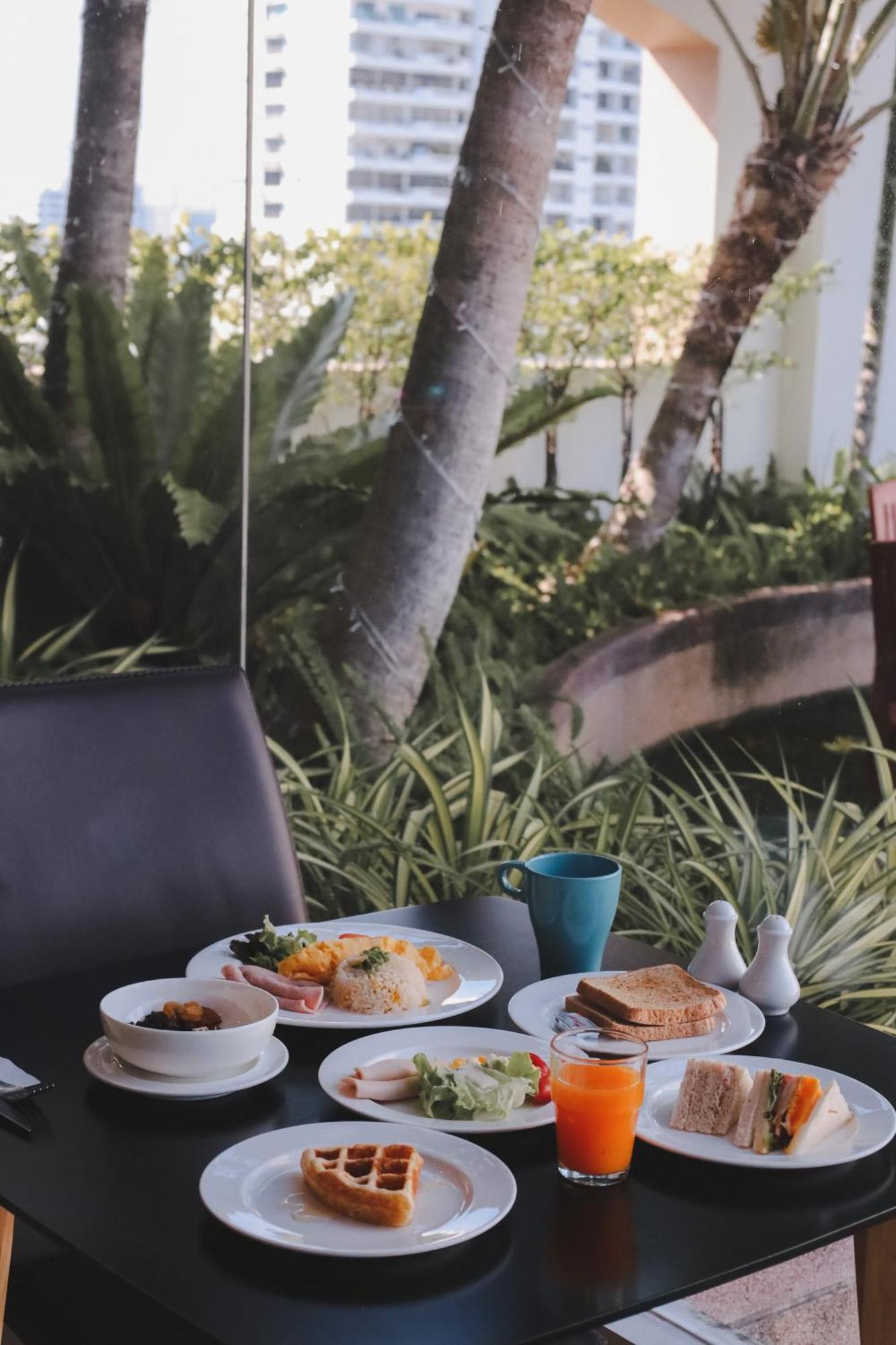 Grand Mercure Asoke Hotel 5*