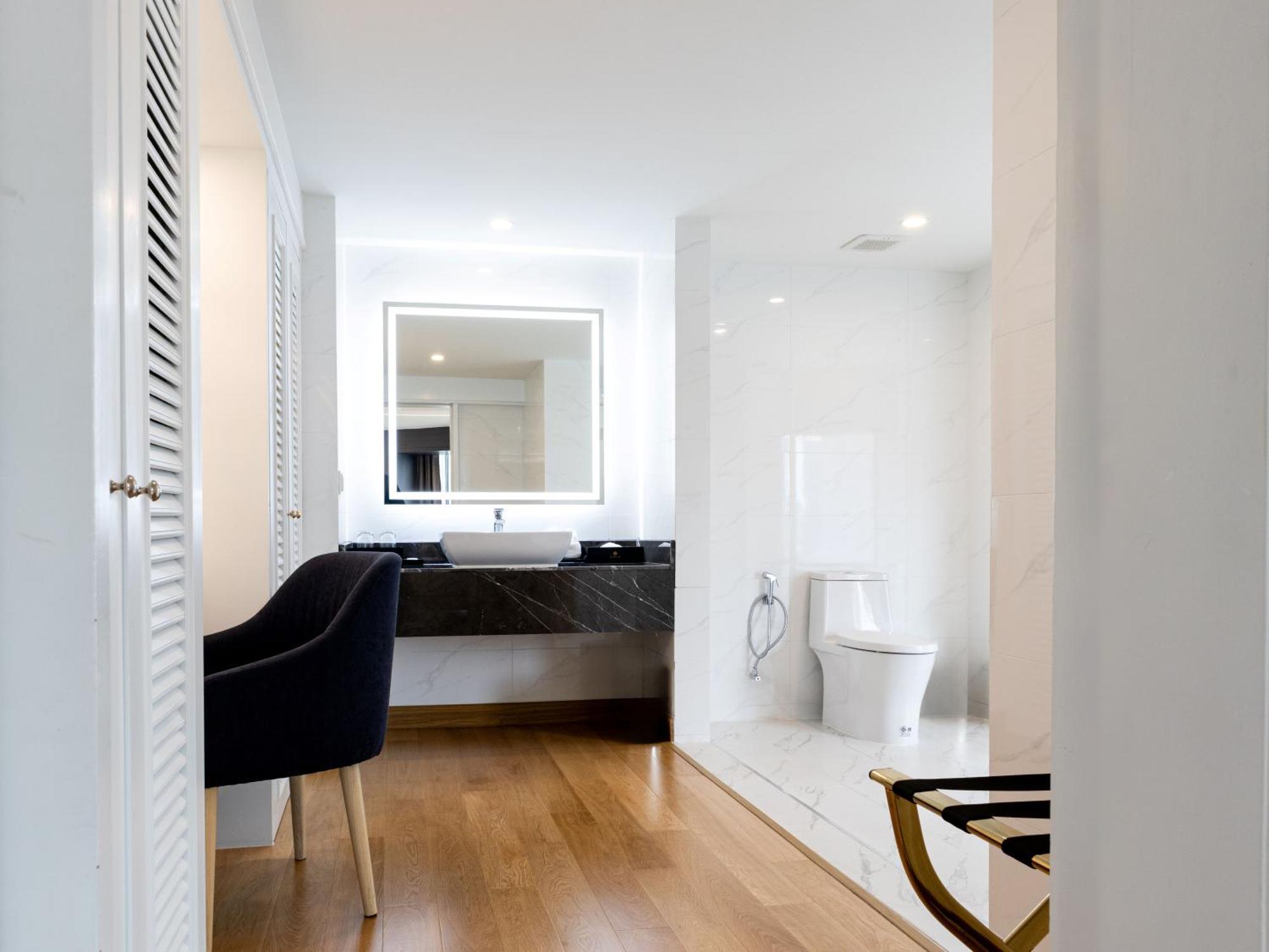 Rembrandt Hotel&suites Sha Plus Certified Bangkok