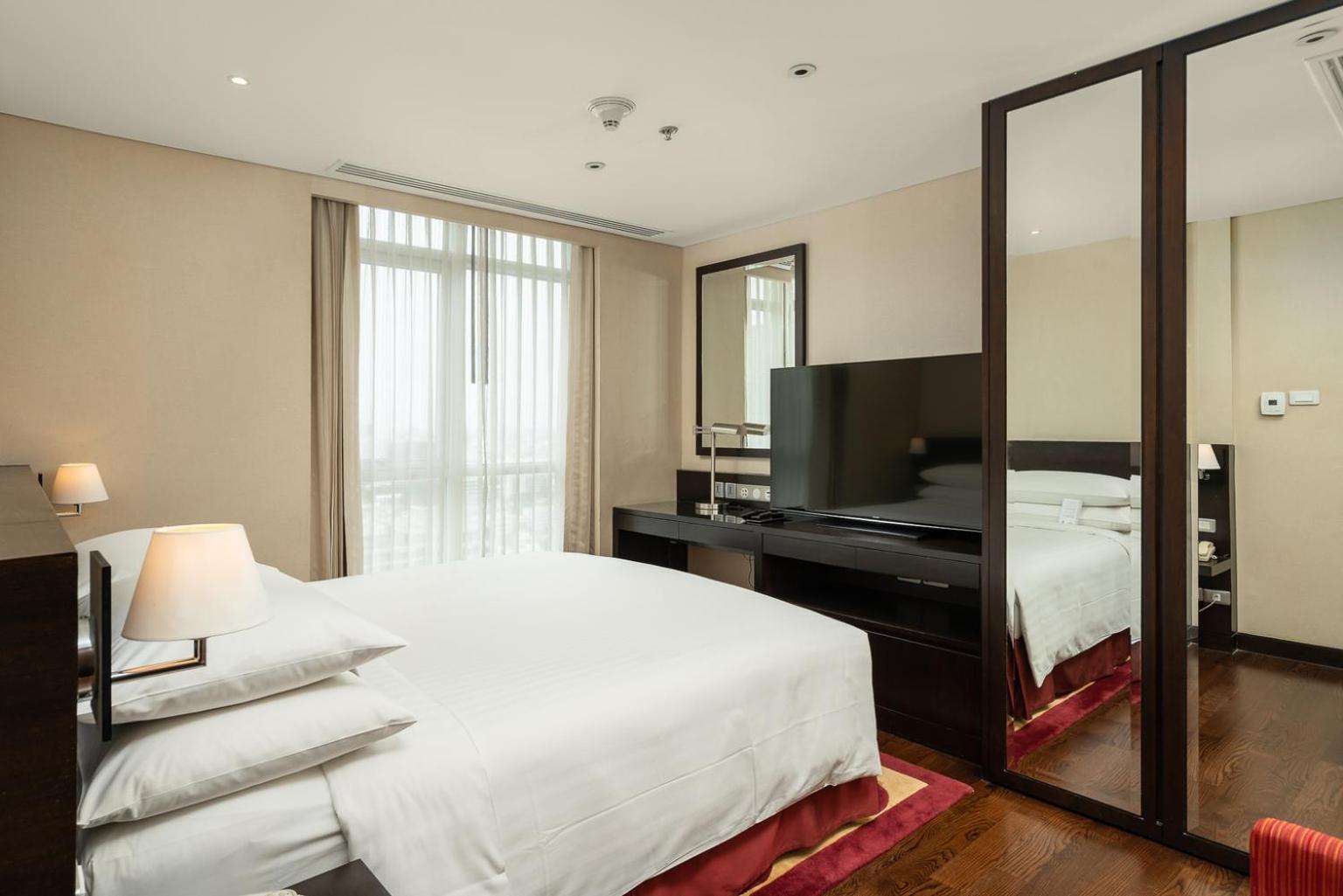 Sathorn Vista, - Marriott Executive 5*