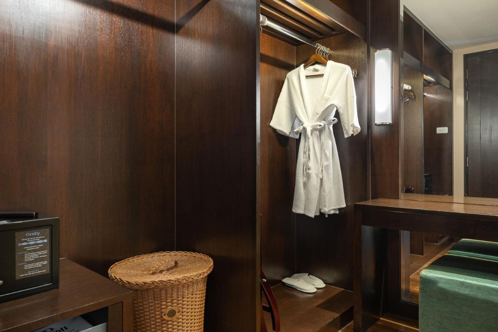 Sathorn Vista, - Marriott Executive 5*