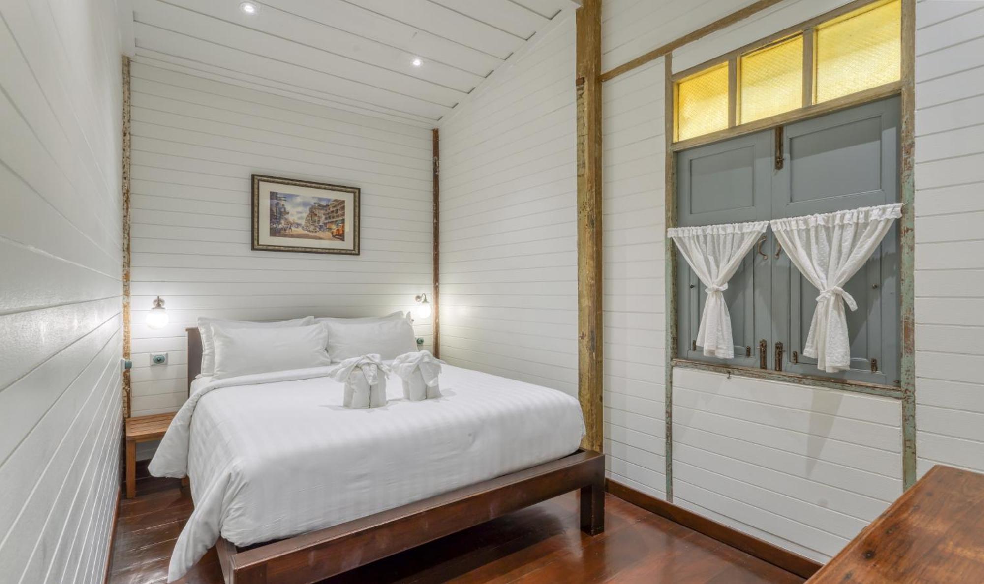 Priya Boutique House *