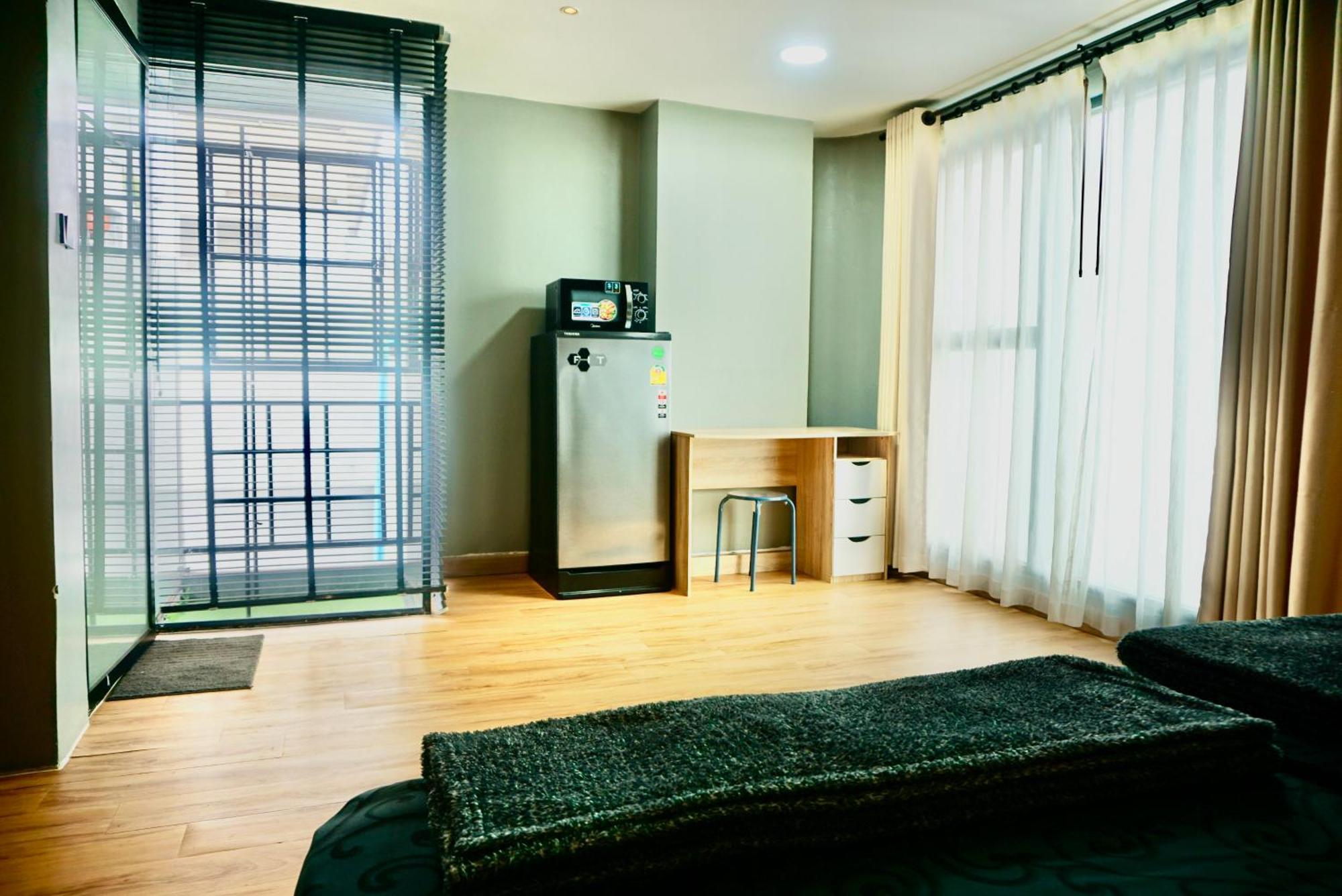 Apartment Hash Silom Soi 3 - Hip And Funky With Rooftop View *