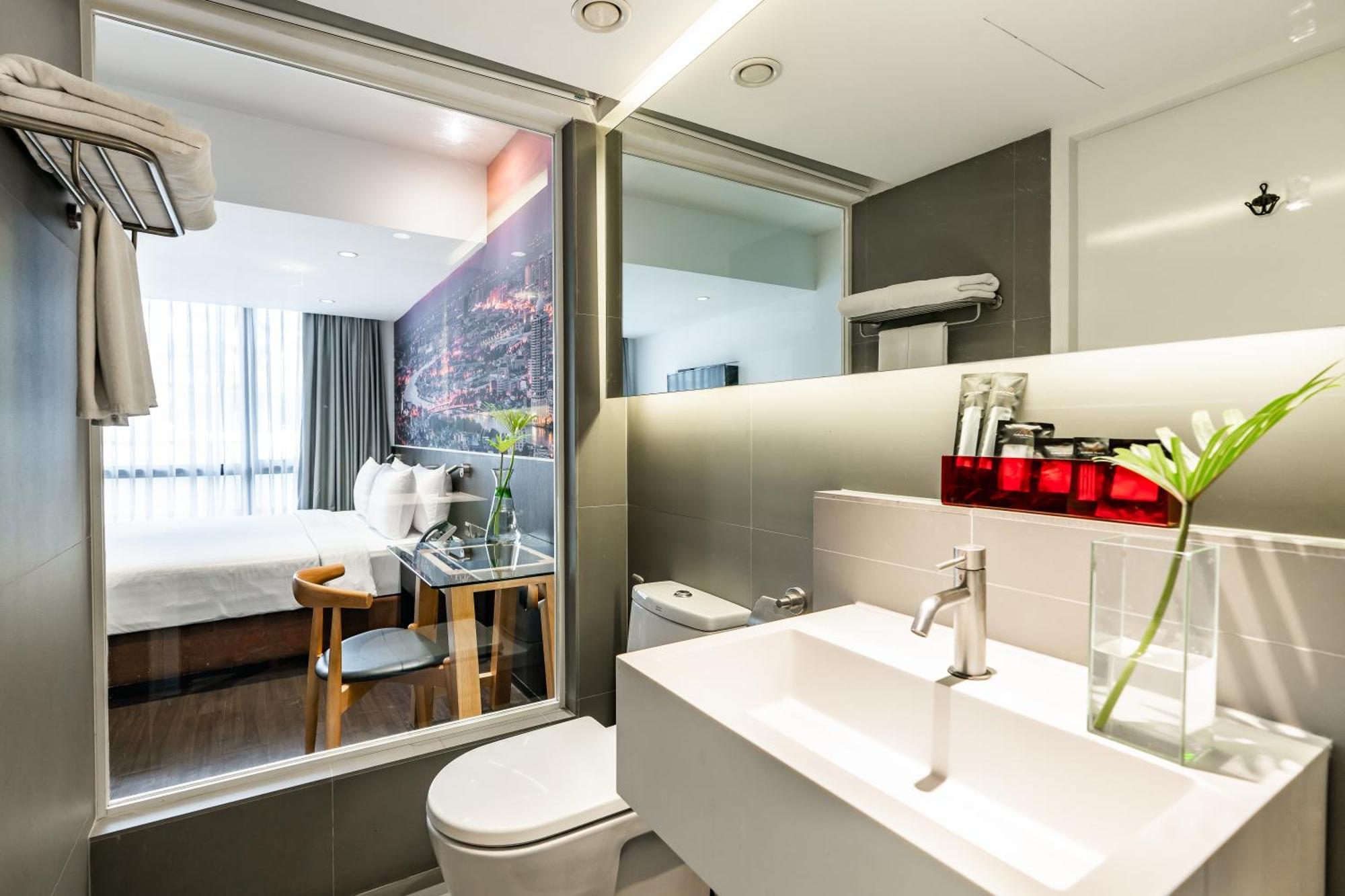 Galleria 12 Sukhumvit By Compass Hospitality Hotel