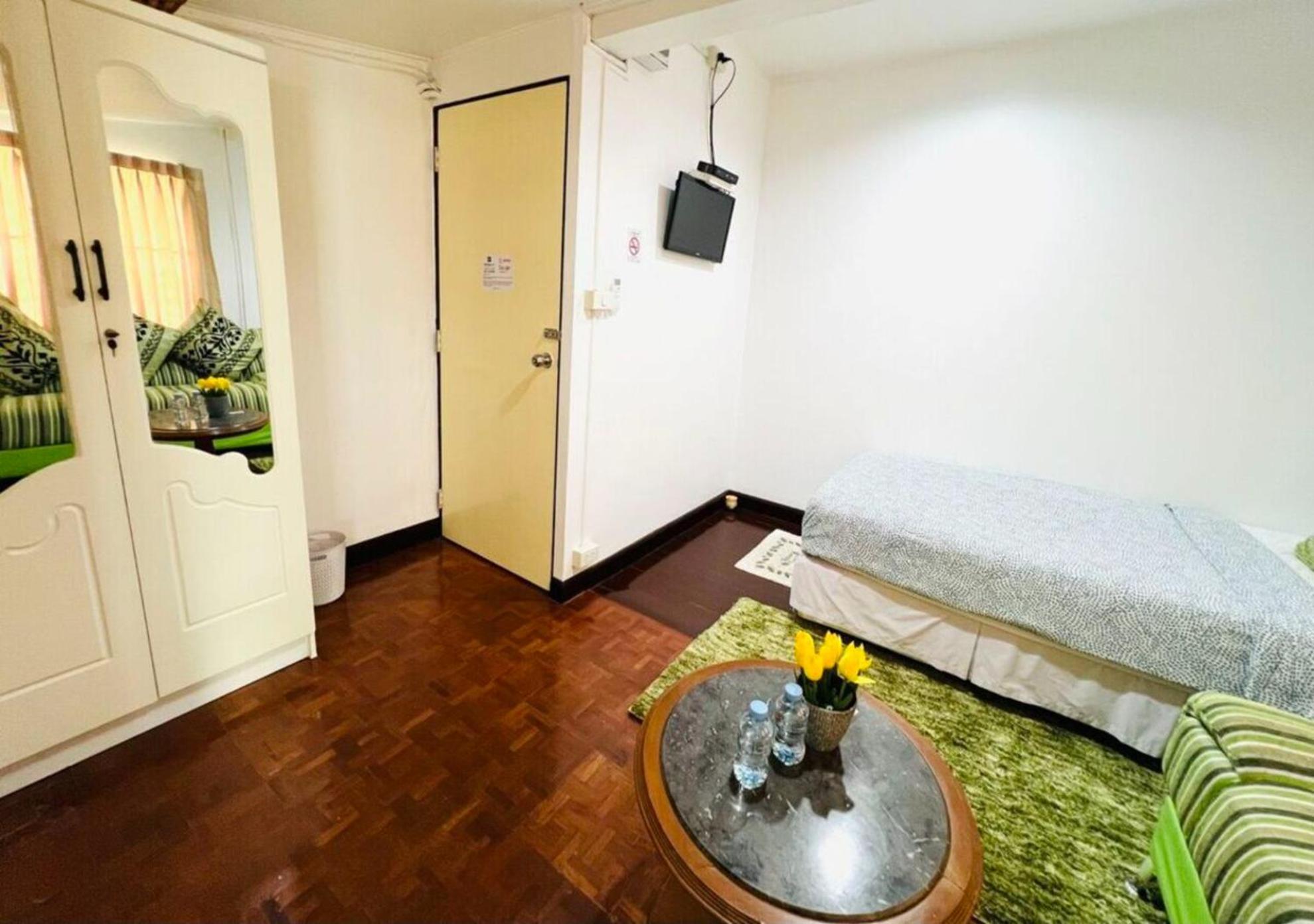 Ree House@soi Cowboy-asoke Bts-mrt Wisma tamu *