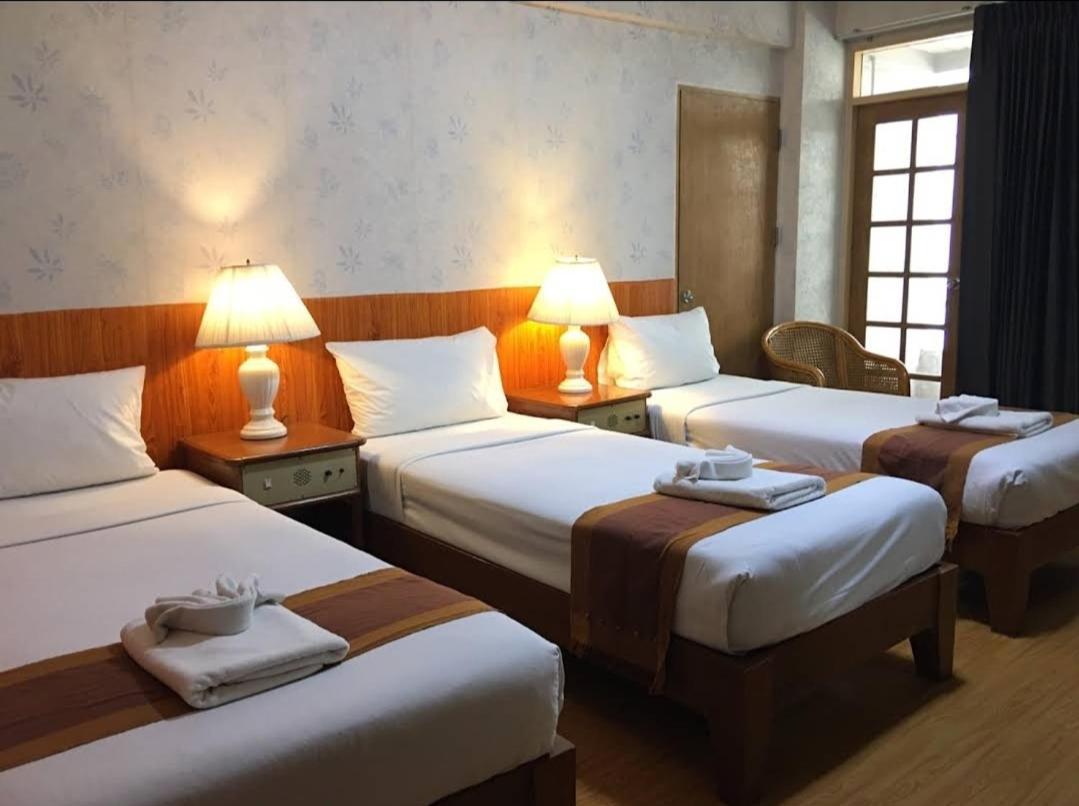 12pm Hotel 3*