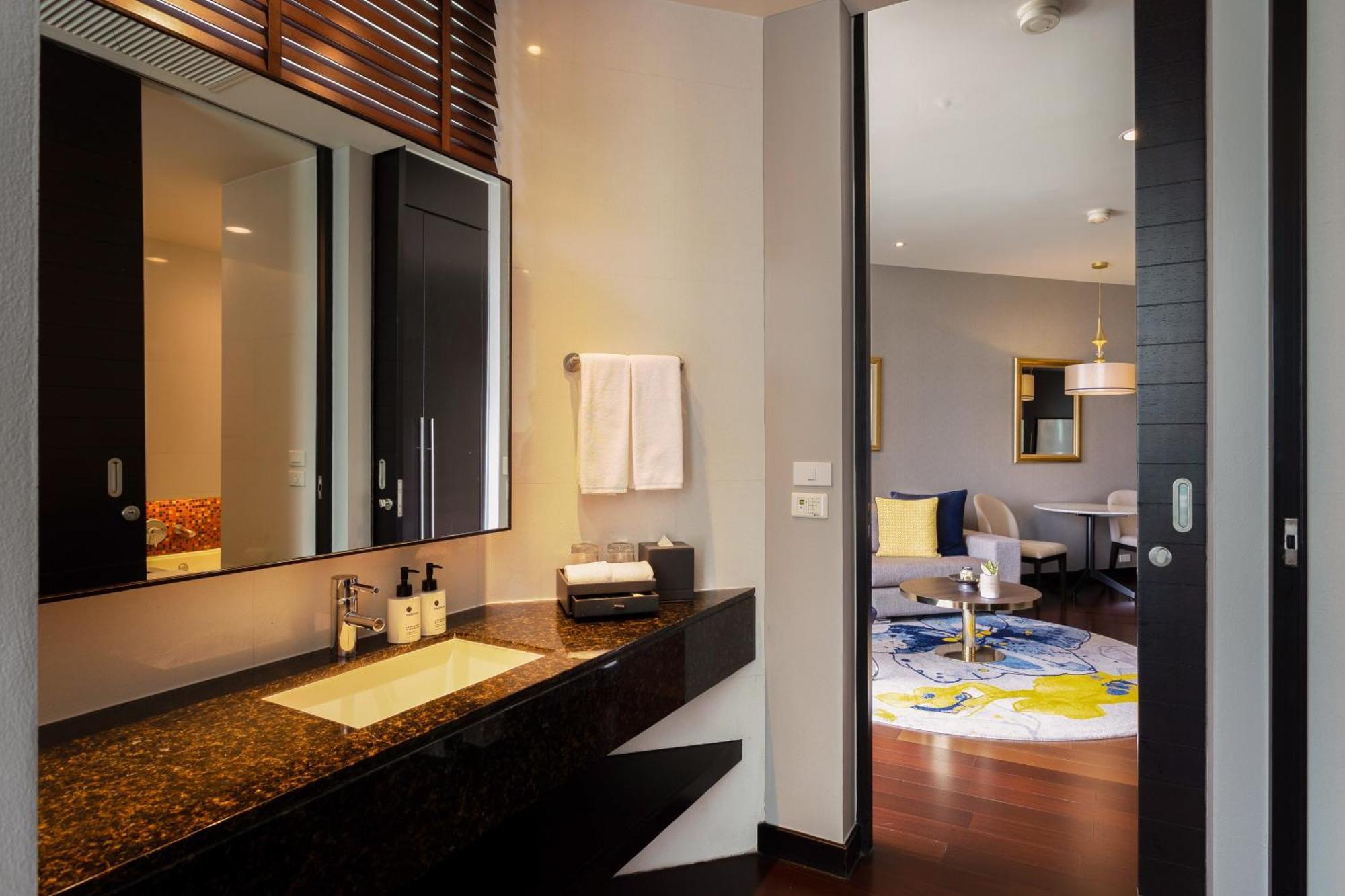Chatrium Riverside 5* Bangkok