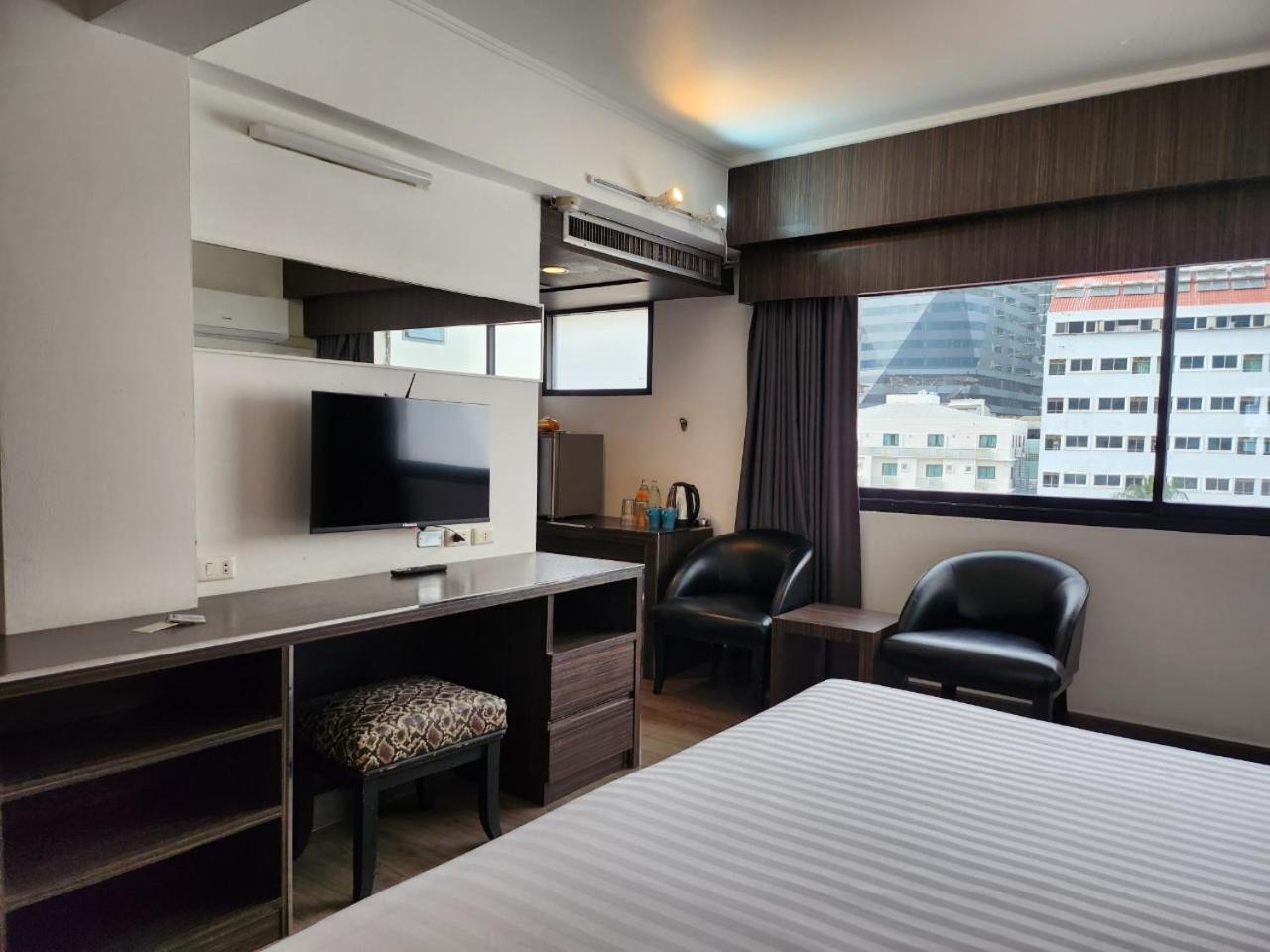 Hotel White Palace Bangkok