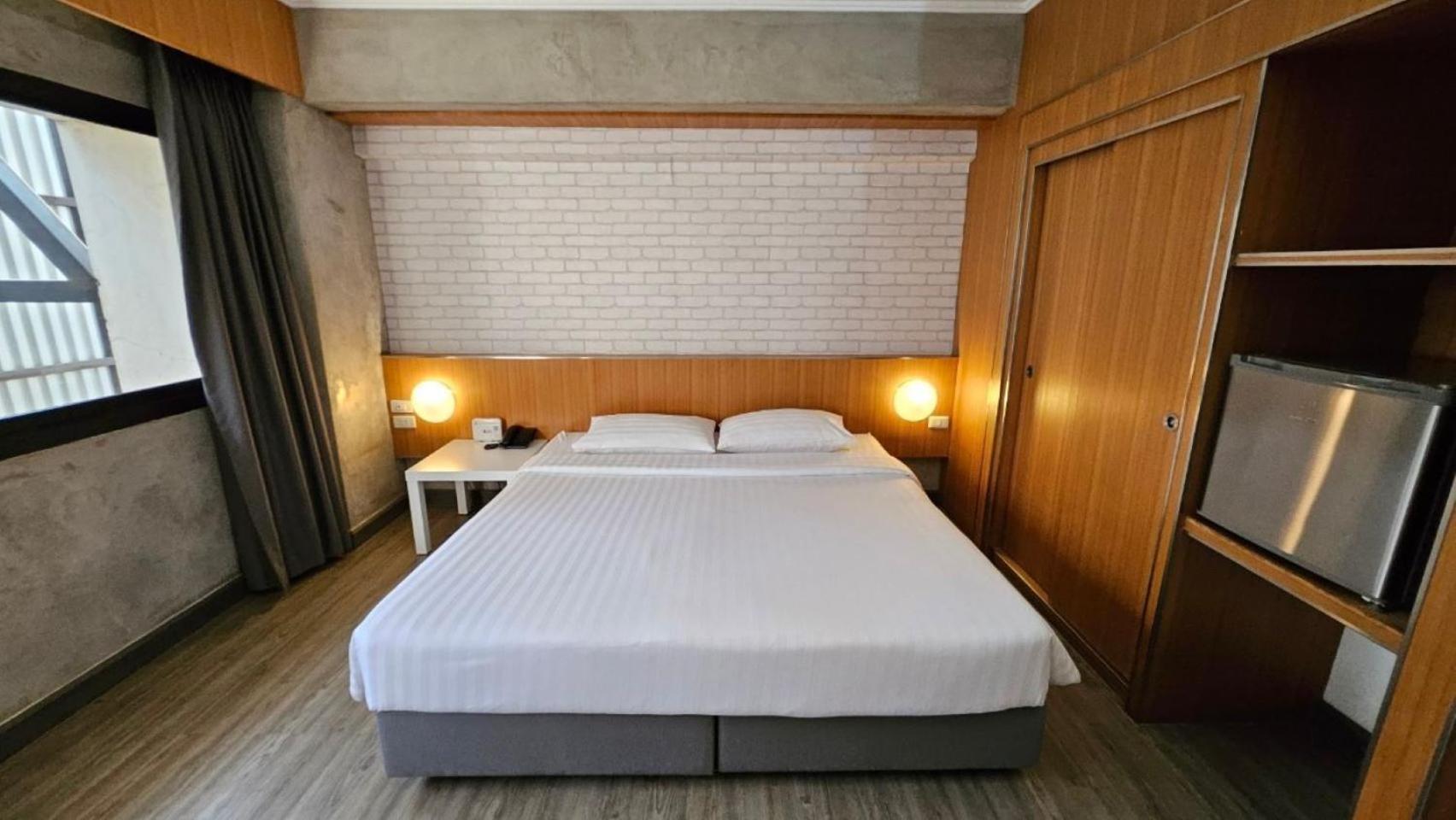 Hotel White Palace Bangkok
