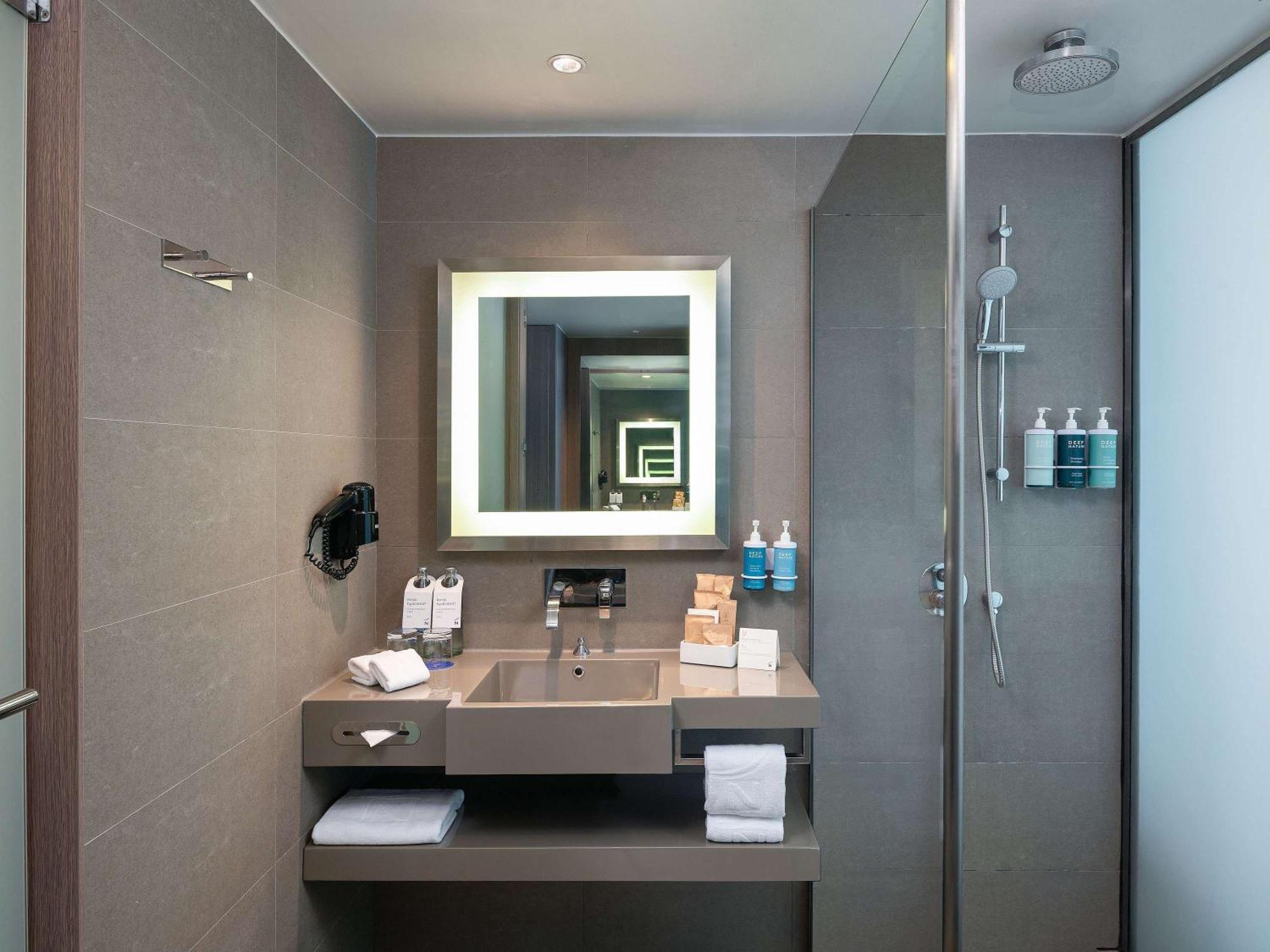 Novotel Platinum Pratunam - Sha Certified 4* Bangkok