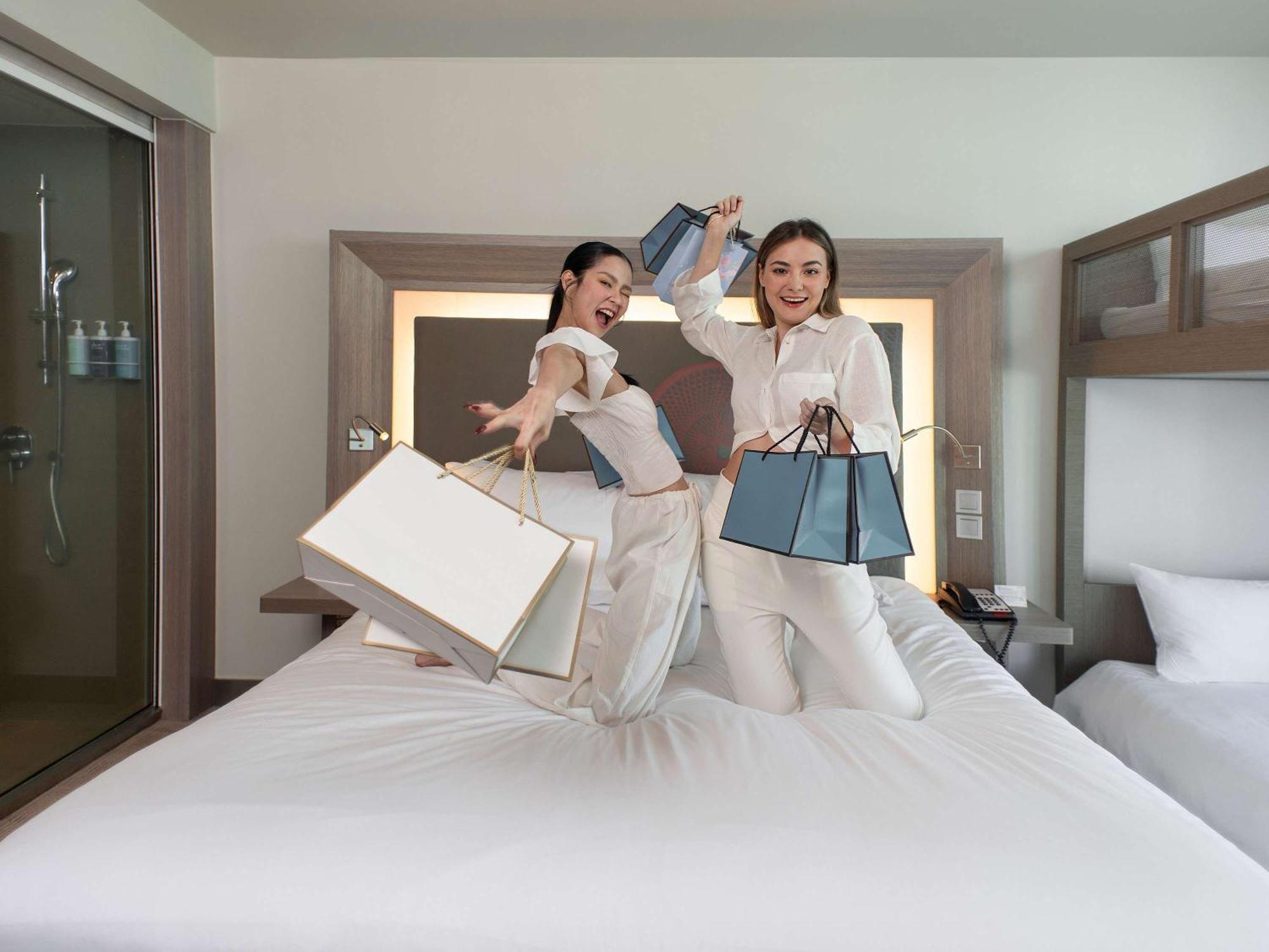 Novotel Platinum Pratunam - Sha Certified Hotel 4*