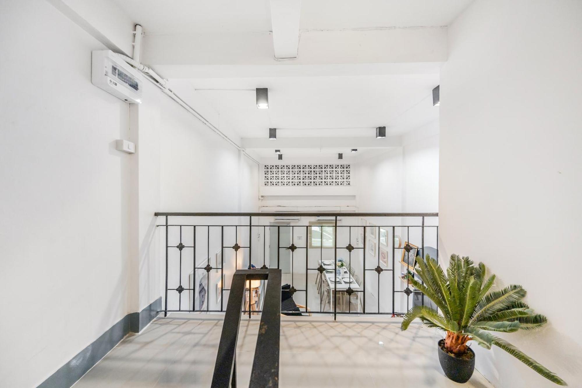 Pousada Entire Cozy House/near Bts Skytrain/12pp *