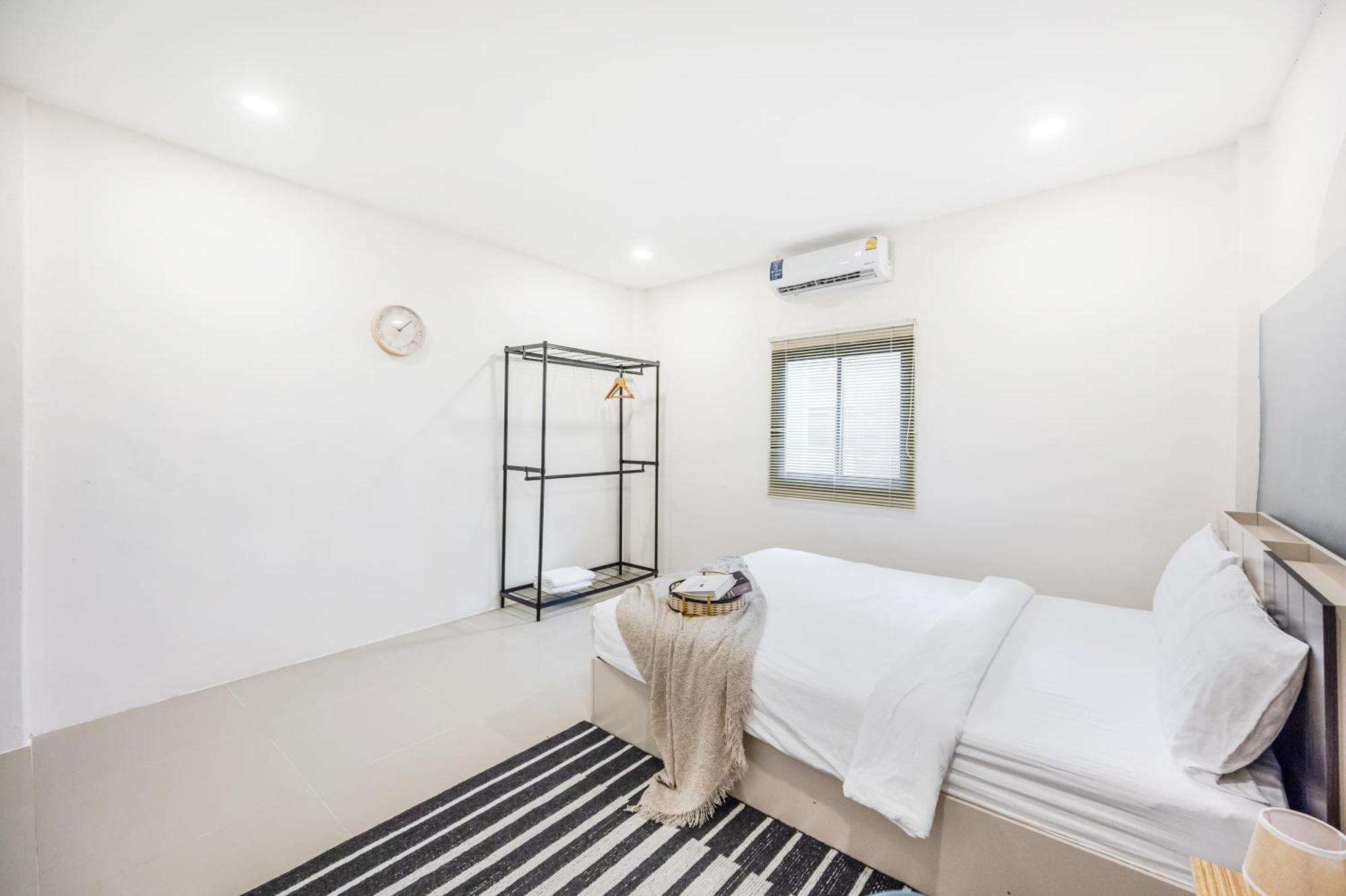 Entire Cozy House/near Bts Skytrain/12pp Pousada Bangkok