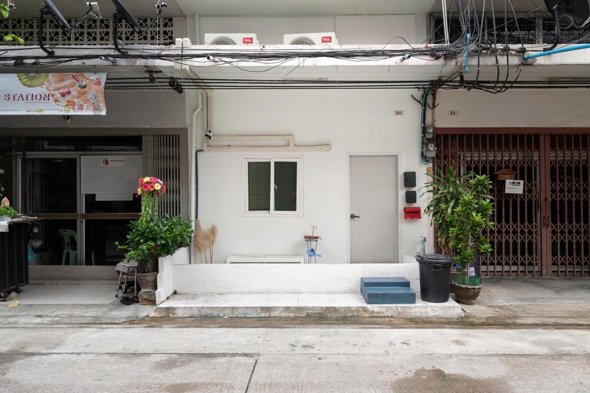 Pousada Entire Cozy House/near Bts Skytrain/12pp *