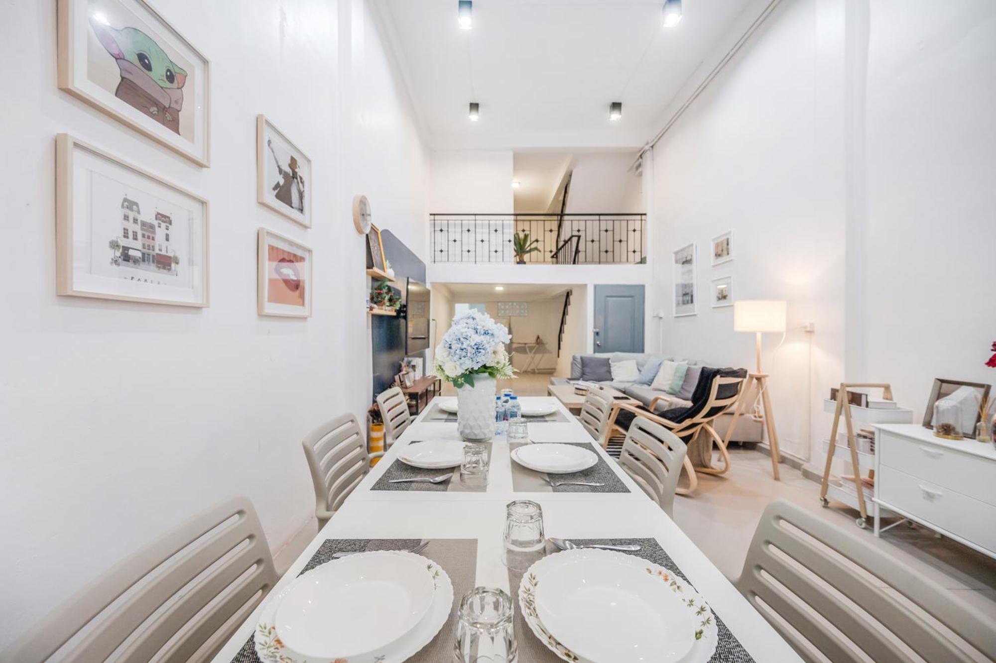 Pousada Entire Cozy House/near Bts Skytrain/12pp