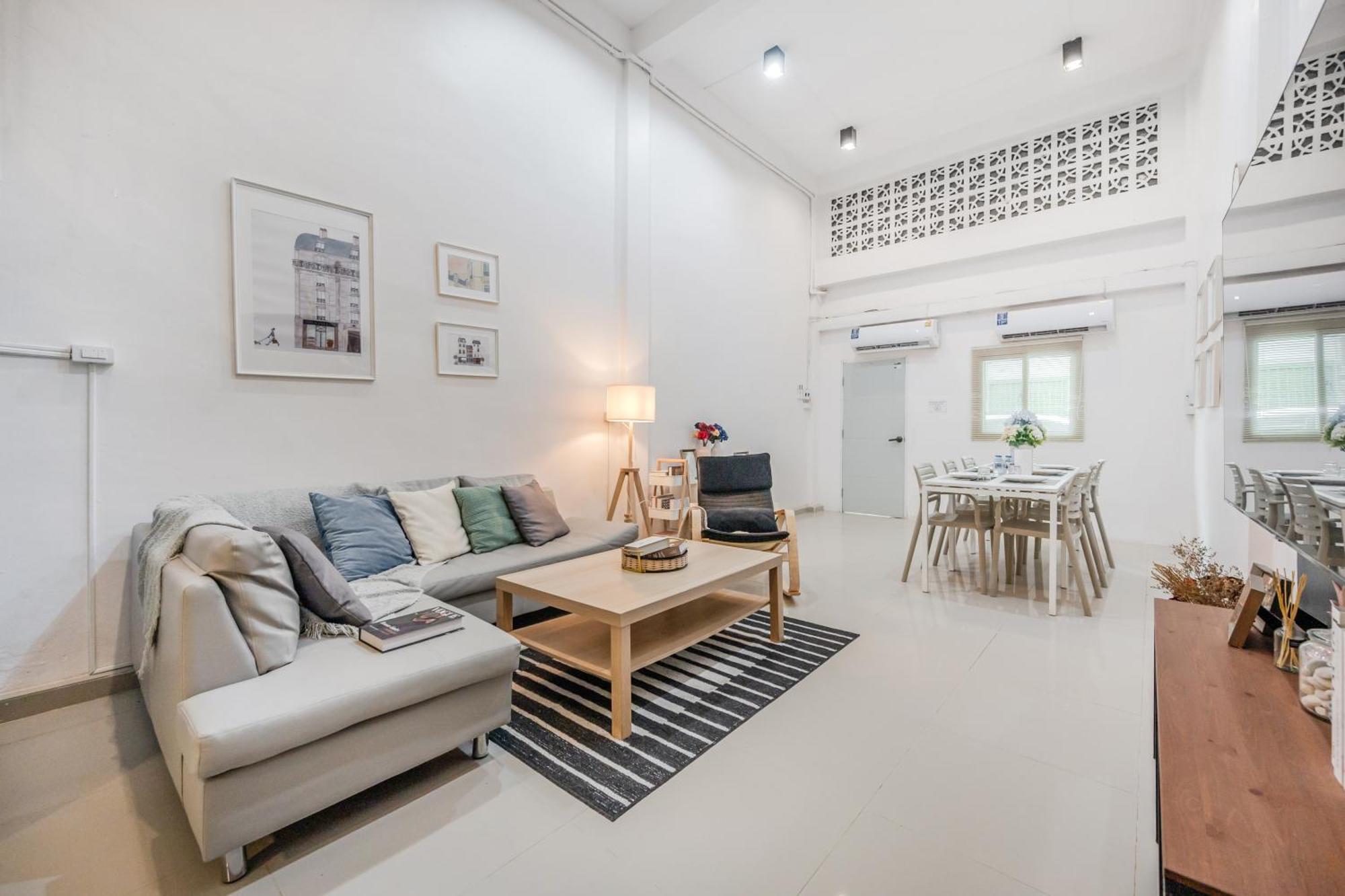 Entire Cozy House/near Bts Skytrain/12pp Pousada *