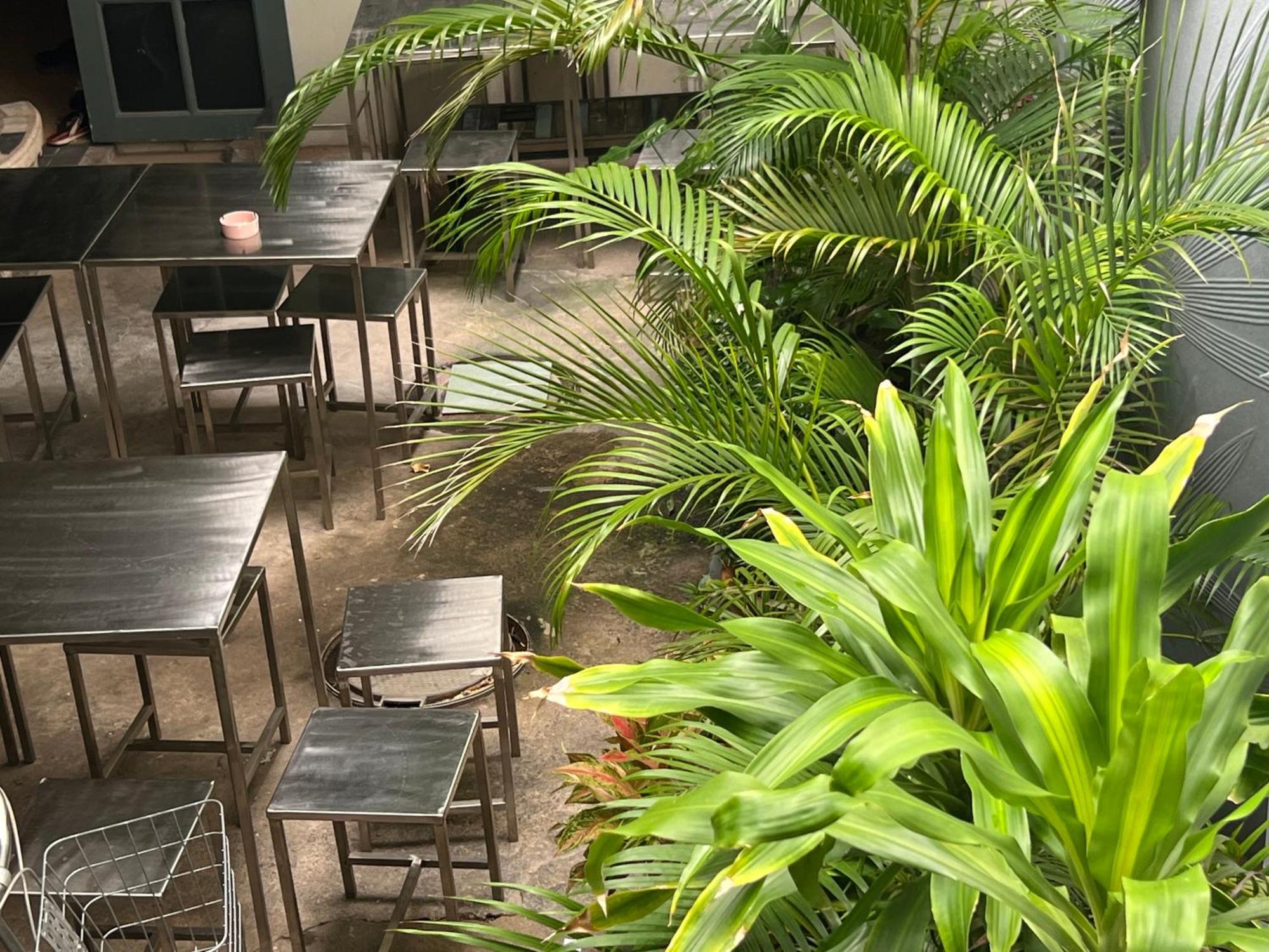 Guest house V Reserve At Merry V Bangkok