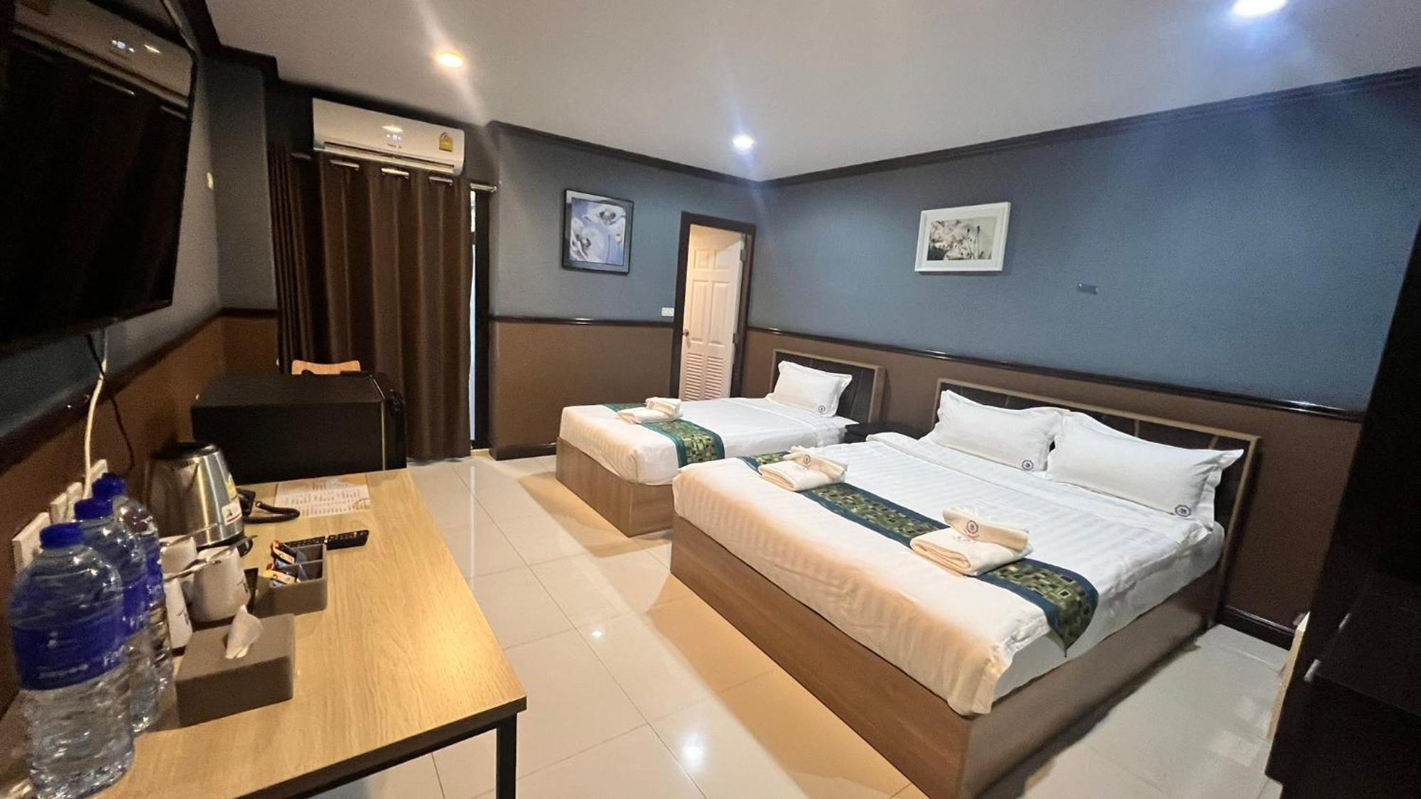 Hotel The Breton Media 4*