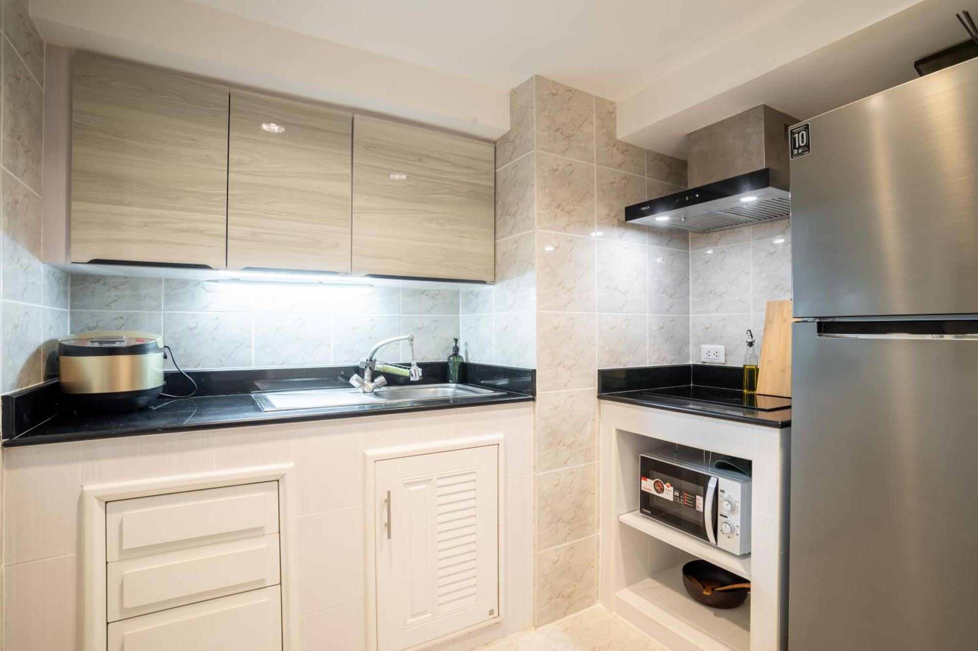 Bua Sukhumvit, Nana Bts Apartment *