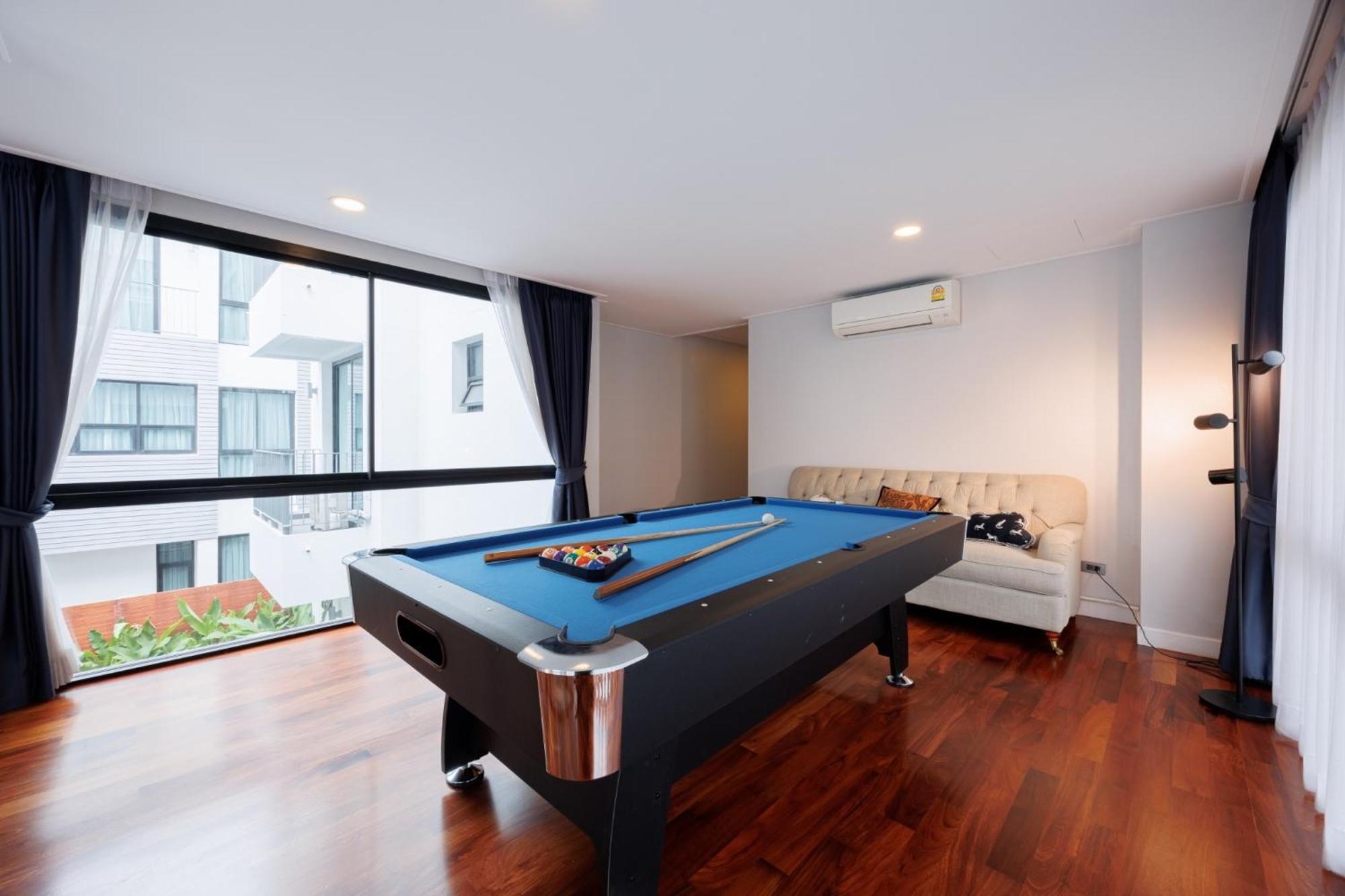 Villa 曼谷市中心七卧室独栋豪华泳池别墅 Bangkok