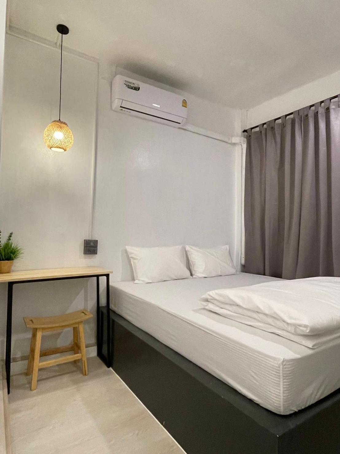 Ekanek (adults Only) Asrama Bangkok