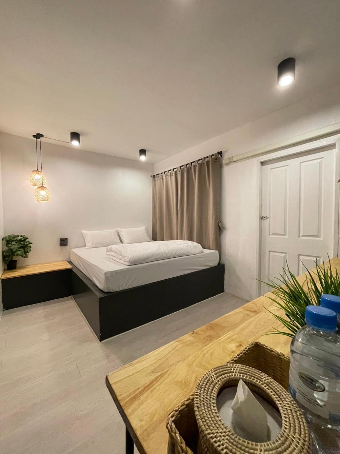 Ekanek (adults Only) Hostel *