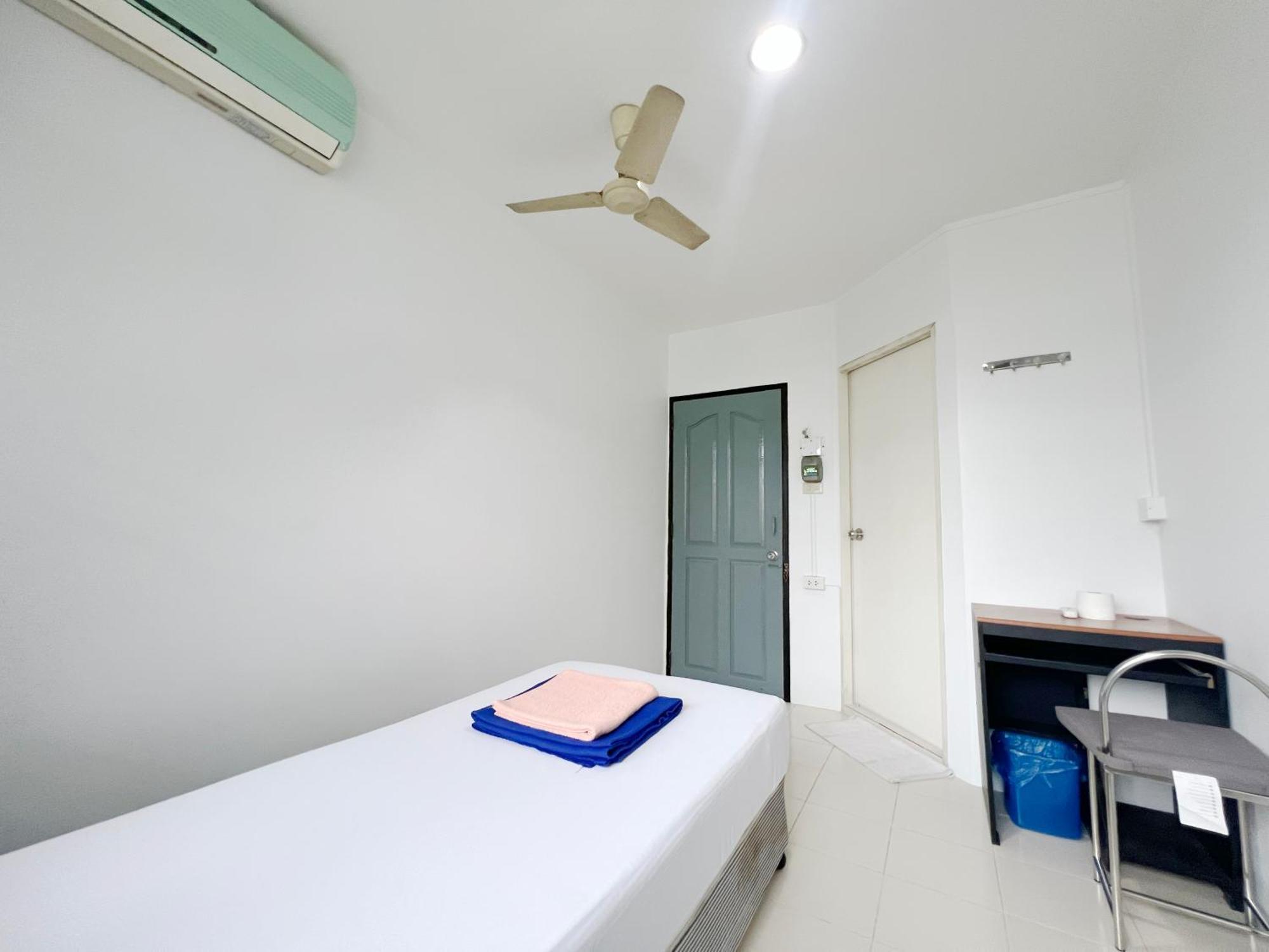 Guest house V Reserve At Merry V *