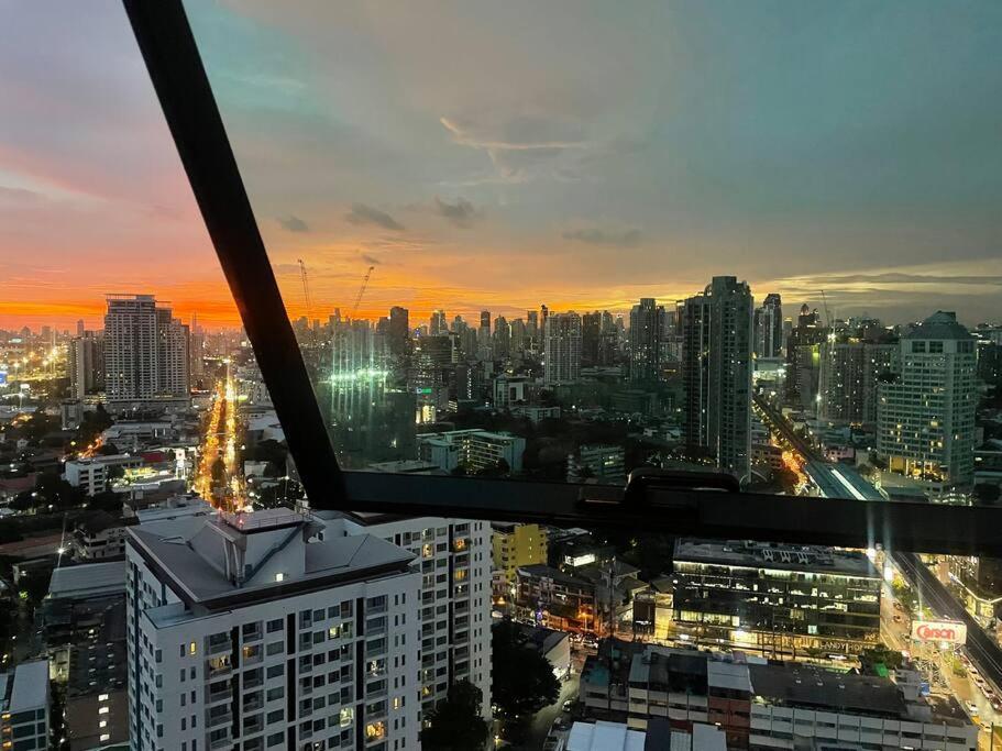 Sunset L Pharkanong Bts Bangkok
