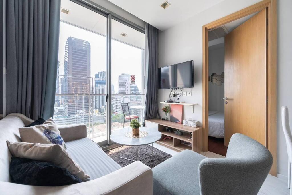 Apartment 2 Bedroom At Bts Nana Sukhumvit 11 High Floor