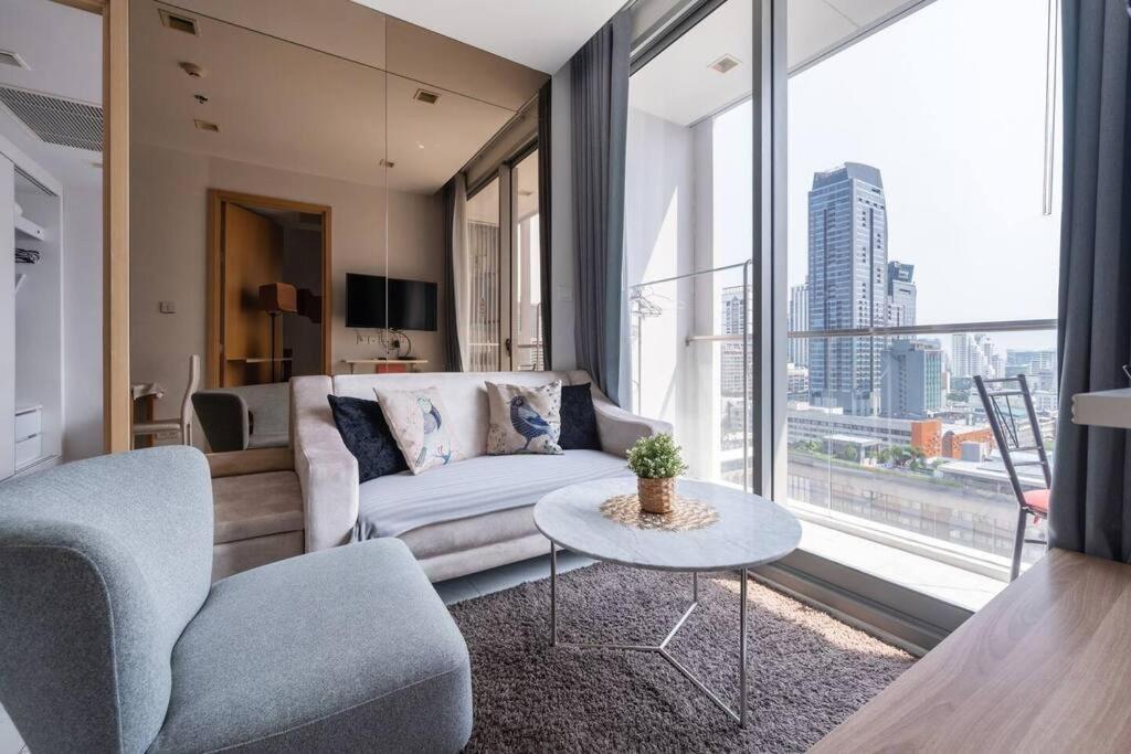 Apartment 2 Bedroom At Bts Nana Sukhumvit 11 High Floor
