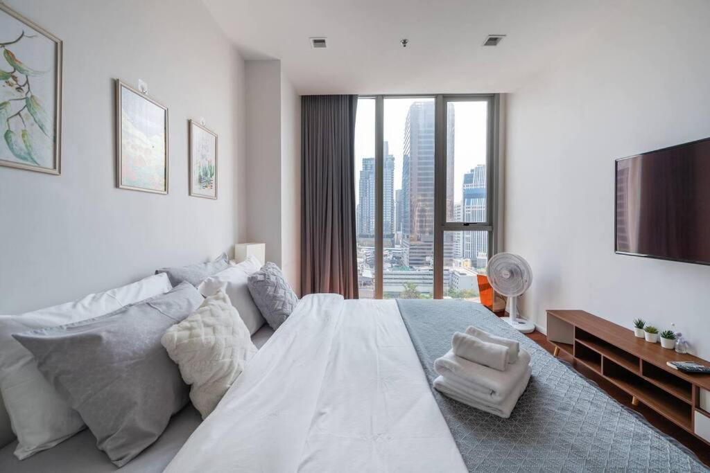 2 Bedroom At Bts Nana Sukhumvit 11 High Floor