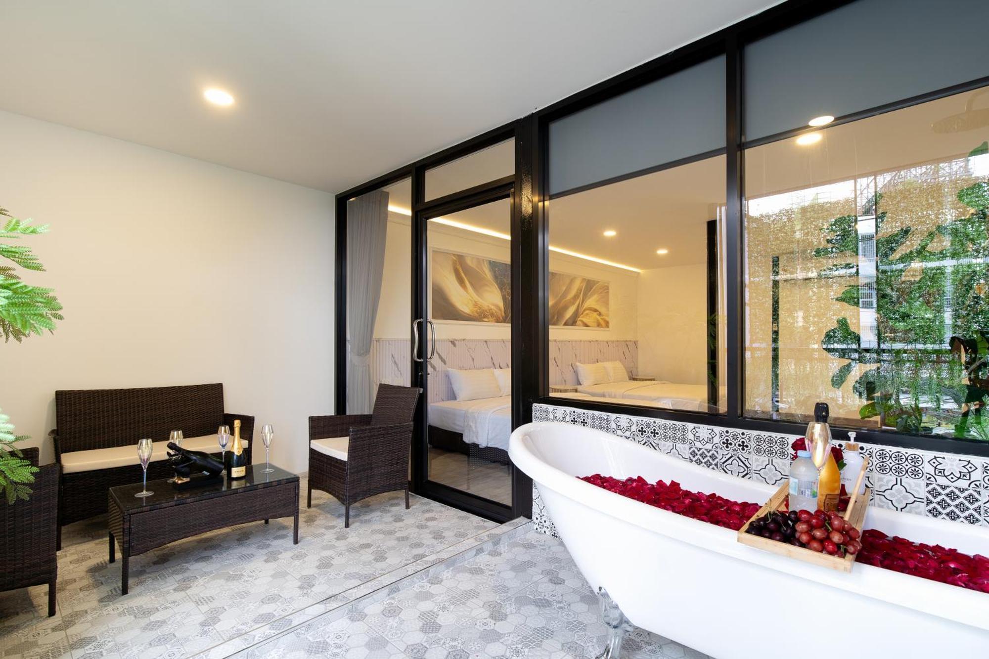 Luxury Container House In *
