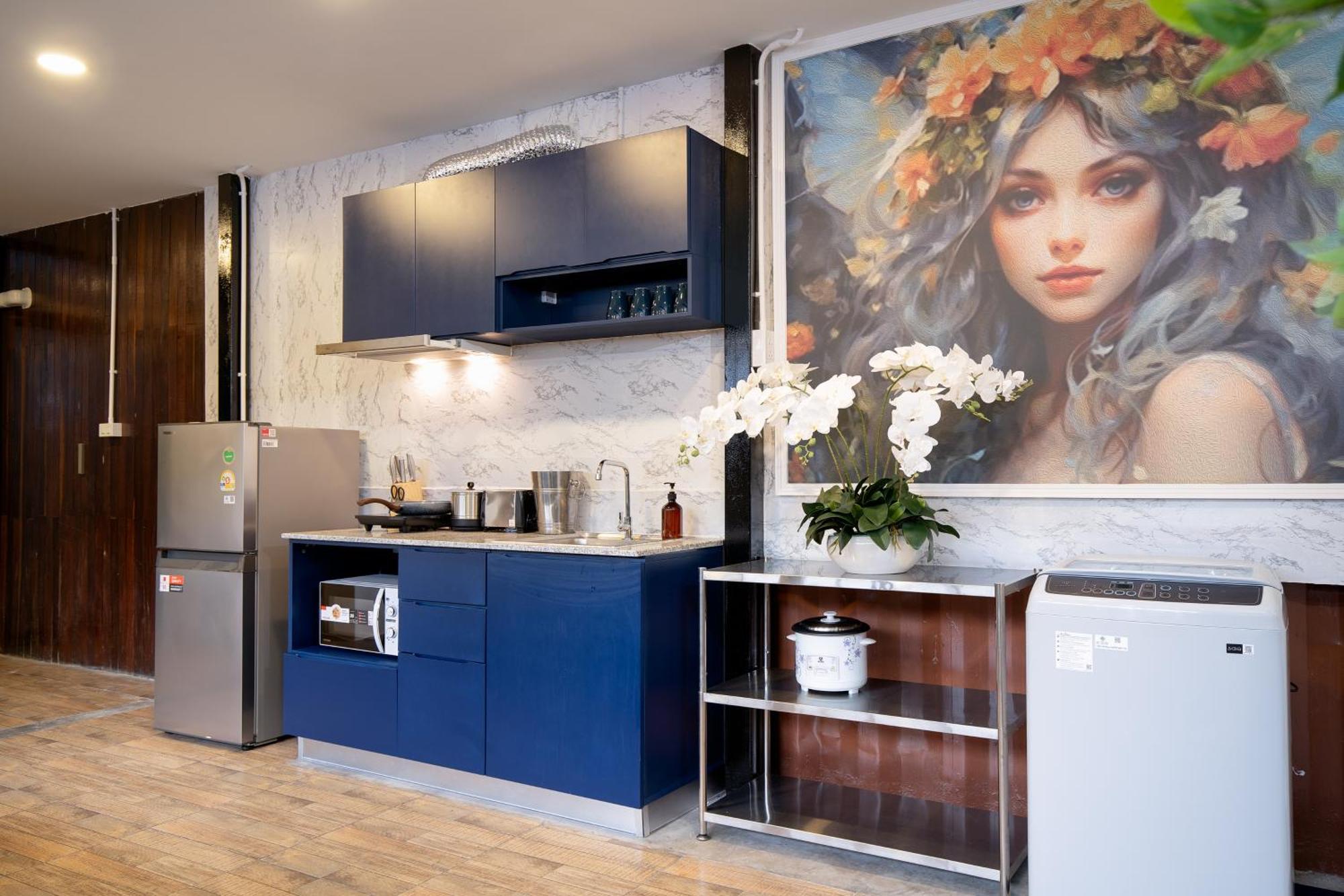 Luxury Container House In Villa *