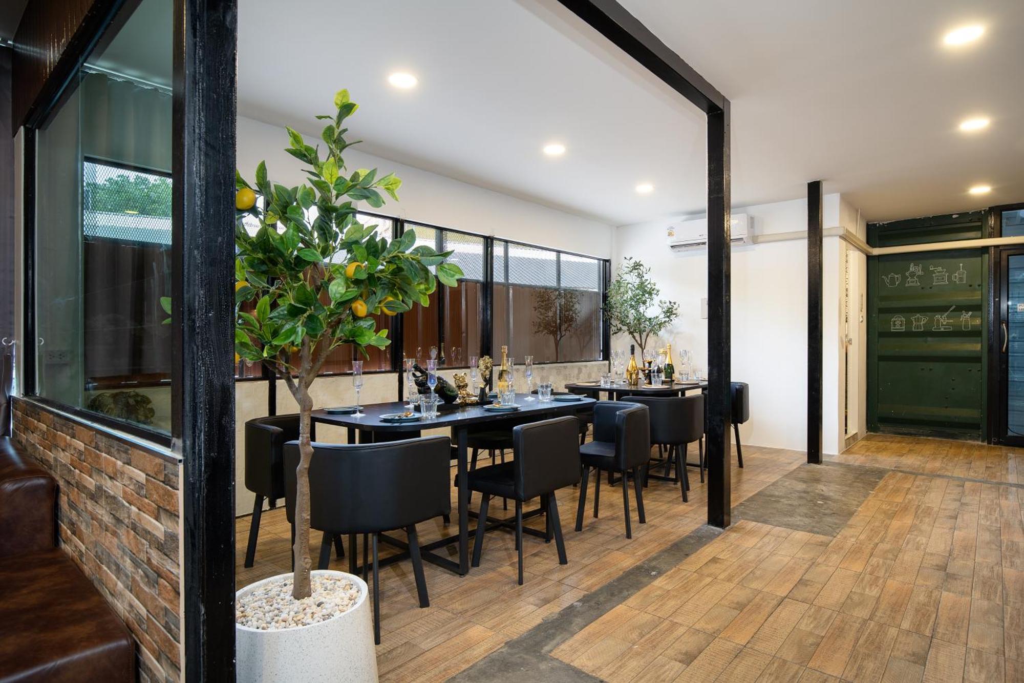 Luxury Container House In Villa Bangkok