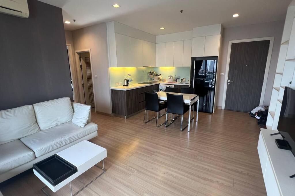 Khlongsan Apartment