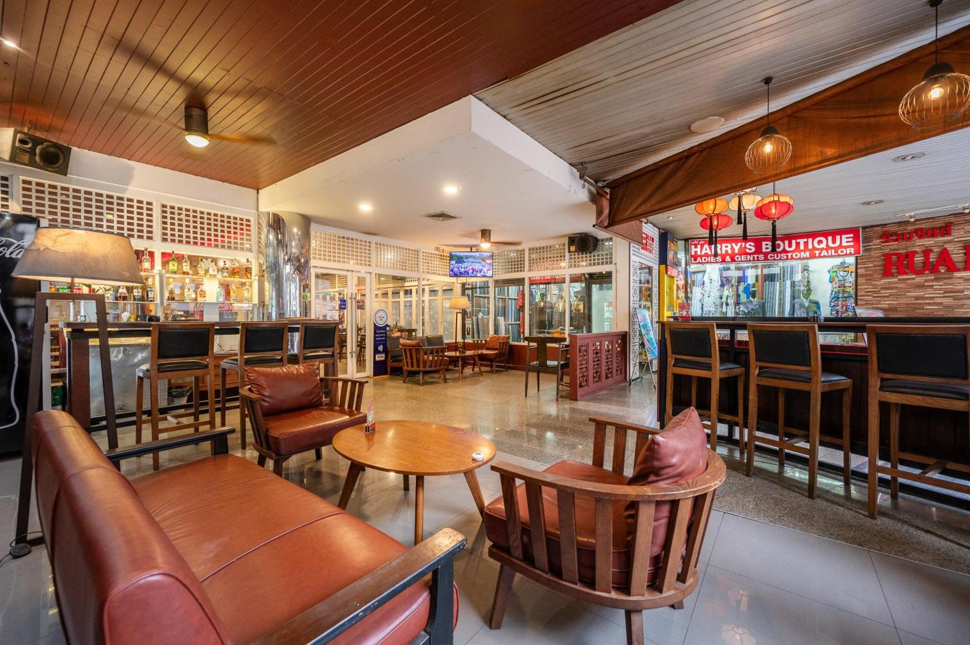 Ruamchitt Plaza Hotel Bangkok