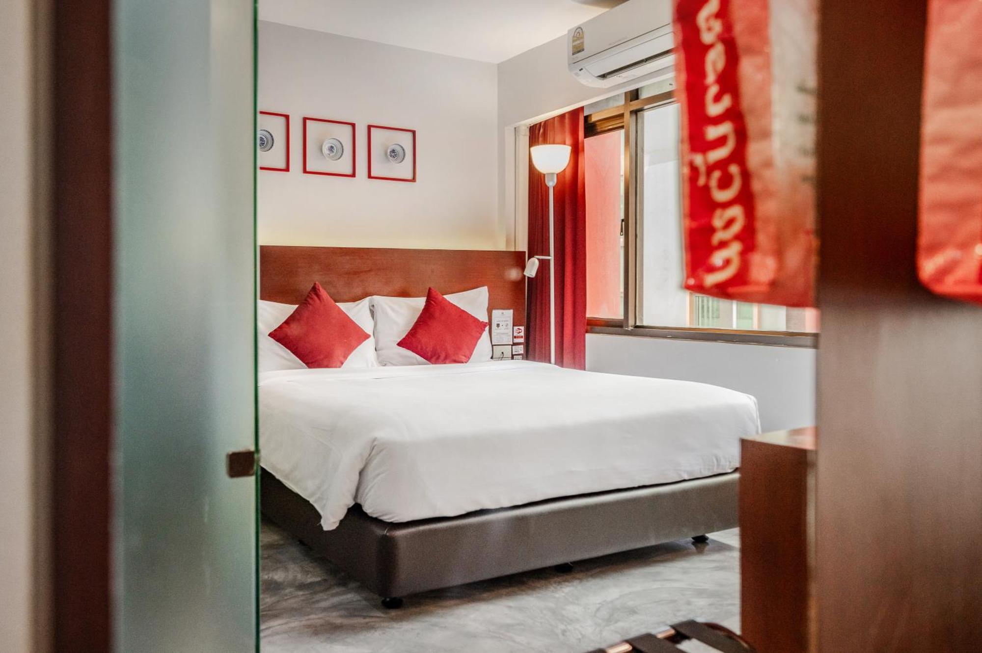 Ruamchitt Plaza 3* Bangkok