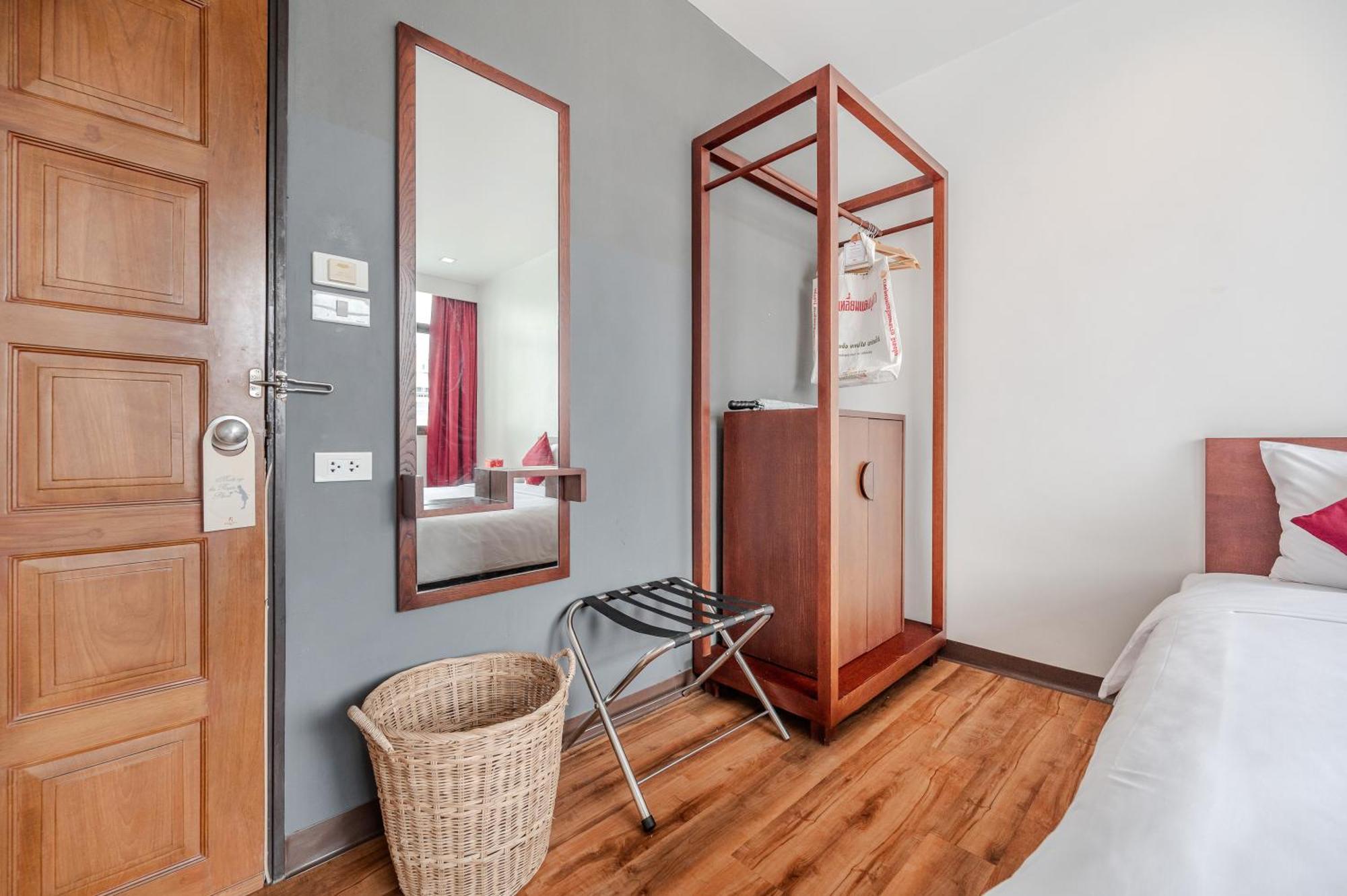 Ruamchitt Plaza 3*