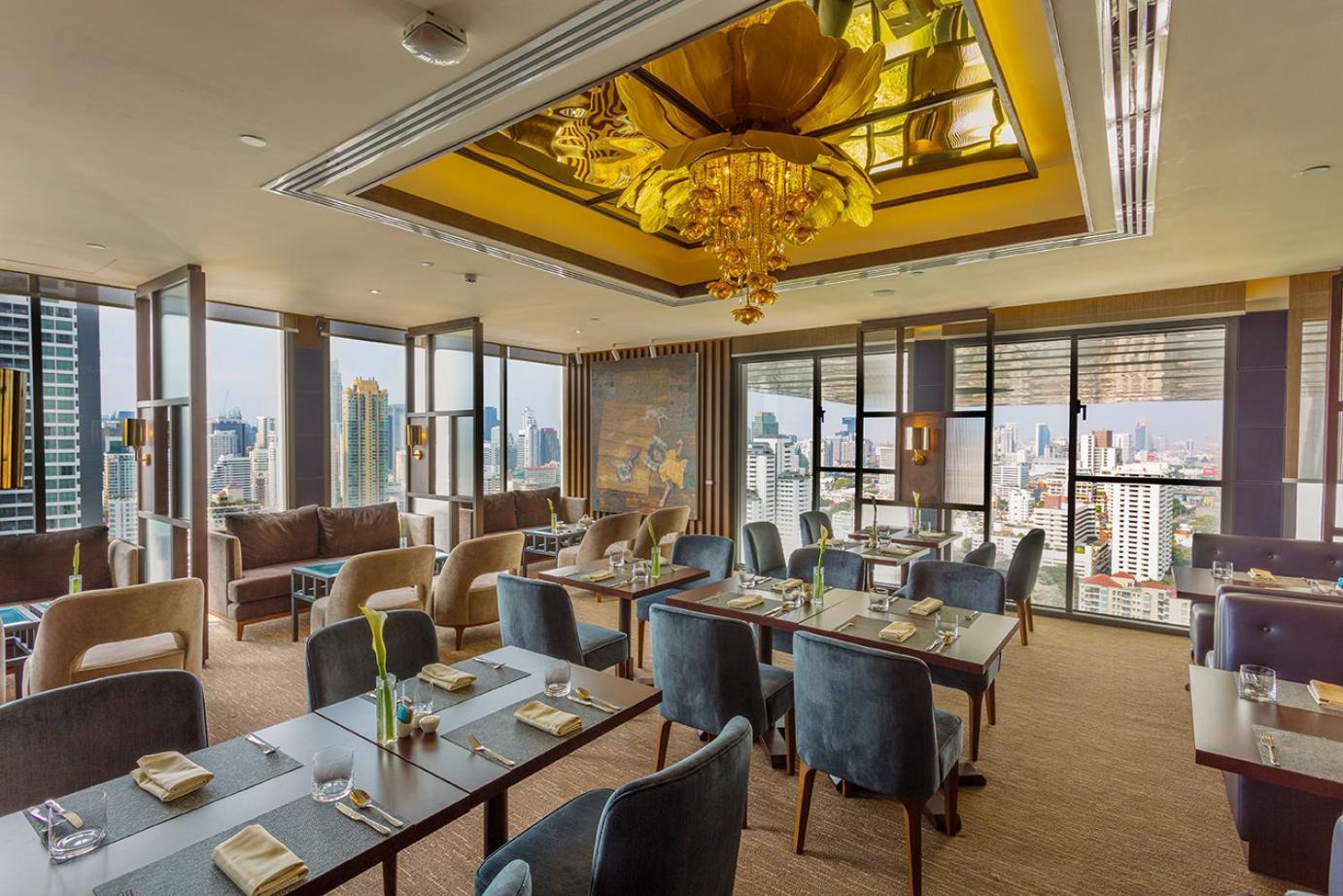137 Pillars Hotel