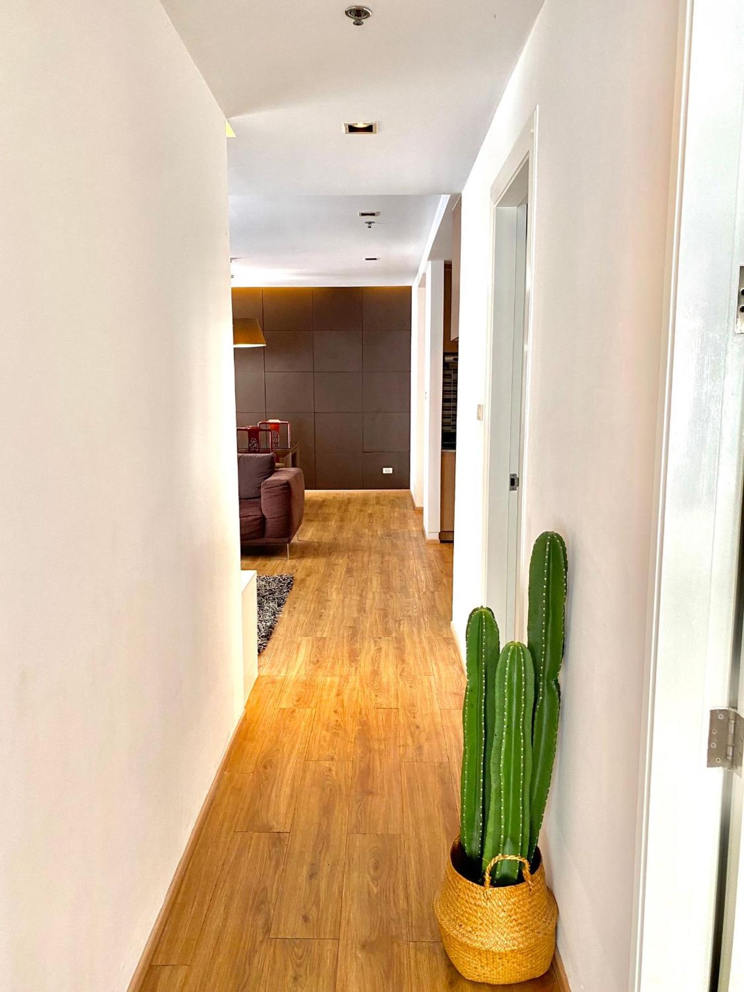 Nantiruj Tower - นันทิรุจ ทาวเวอร์ เซอร์วิสอพาร์ทเม้นท์ สุขุมวิท ซอย 8 Apartment *